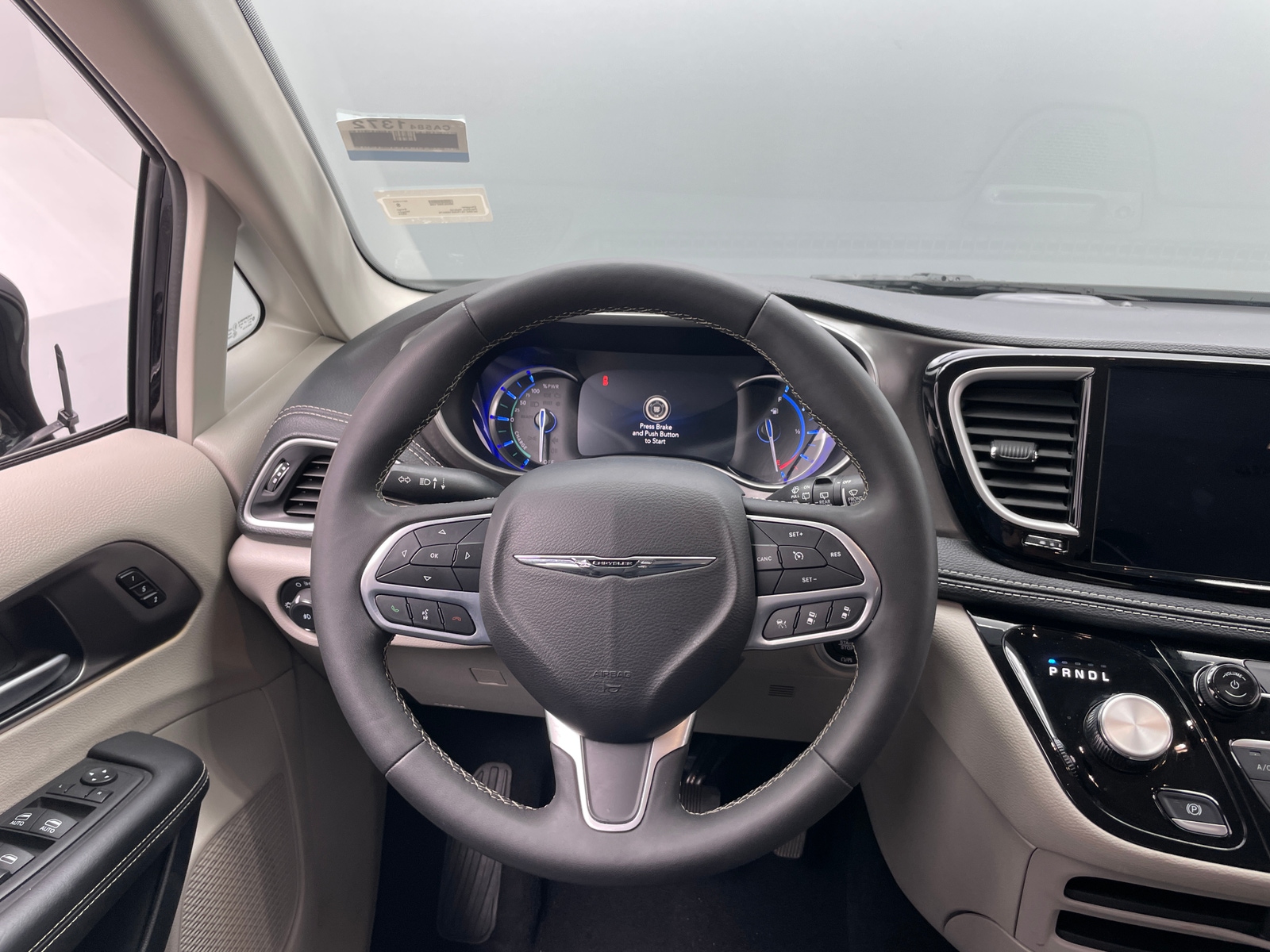 Thumbnail: 2024 Chrysler Pacifica - 4