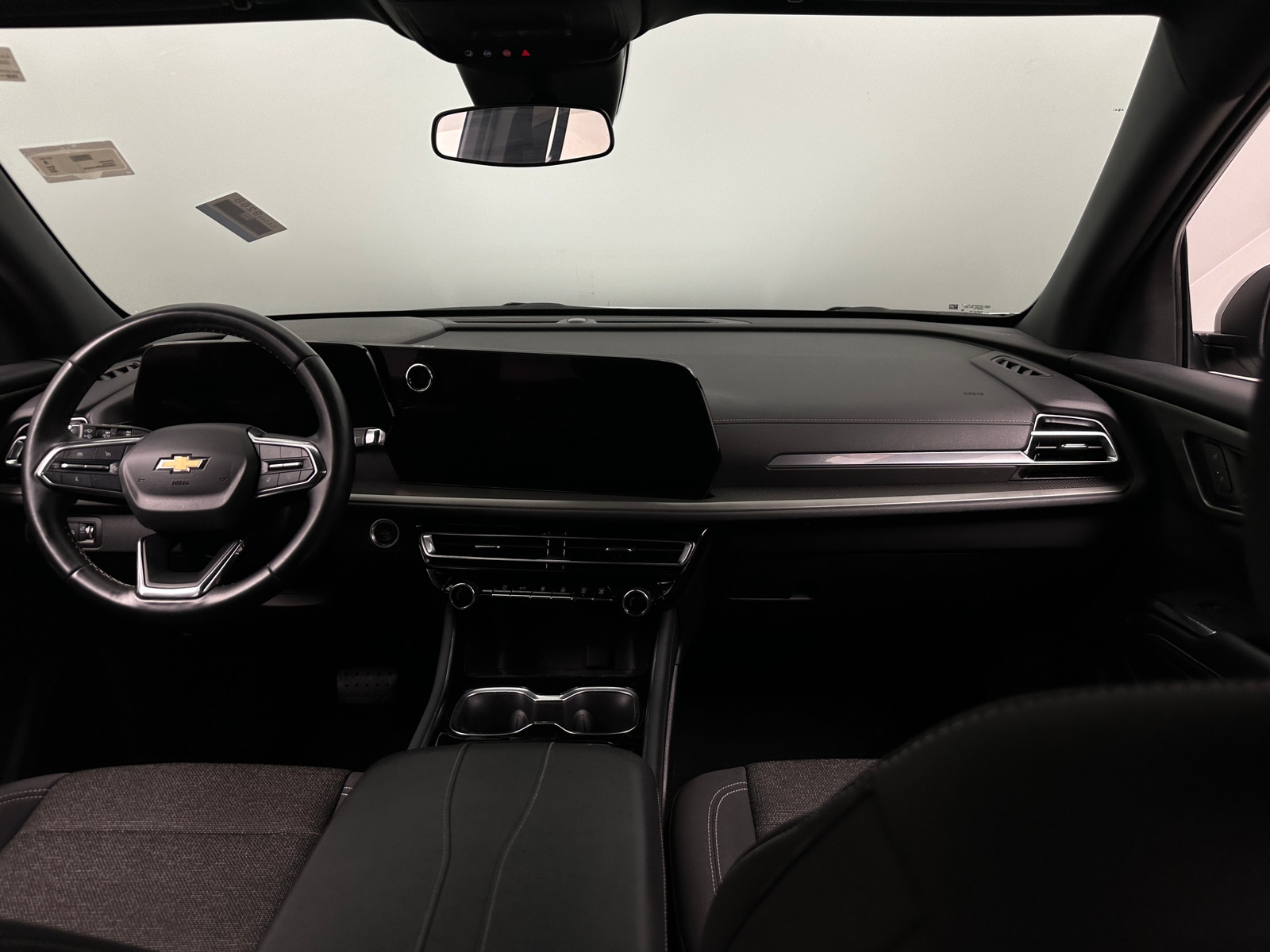 Thumbnail: 2024 Chevrolet Traverse - 3