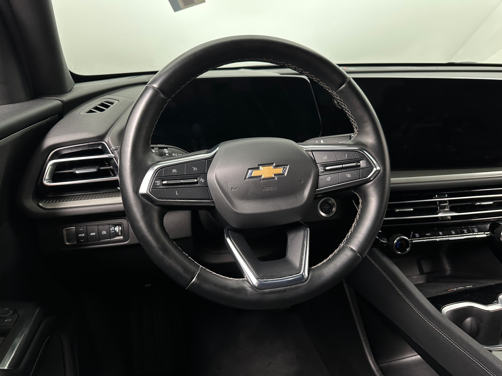 Thumbnail: 2024 Chevrolet Traverse - 5