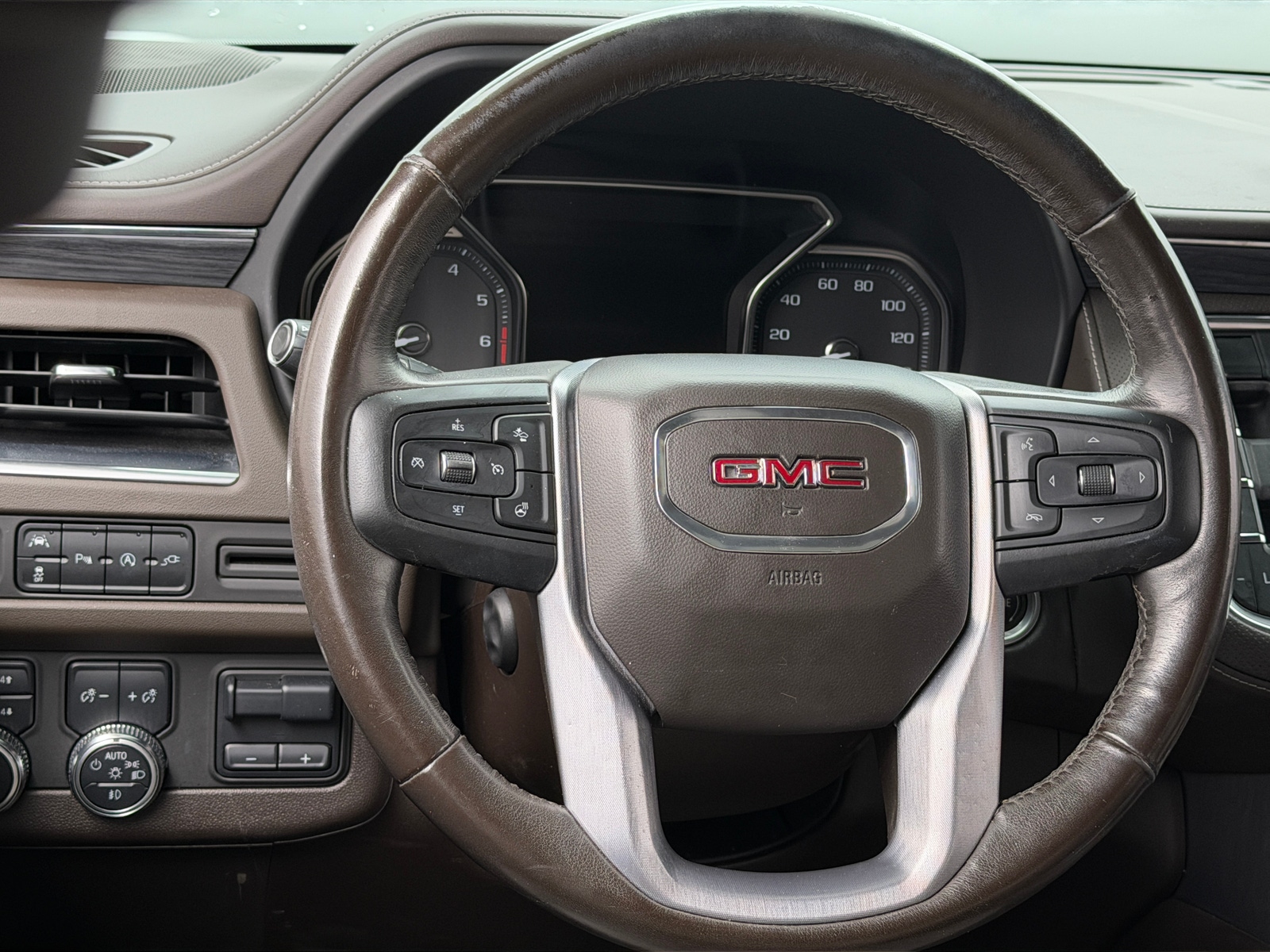 Thumbnail: 2021 GMC Yukon XL - 4