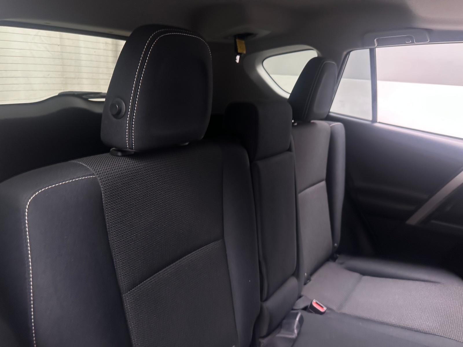 Thumbnail: 2018 Toyota RAV4 - 6