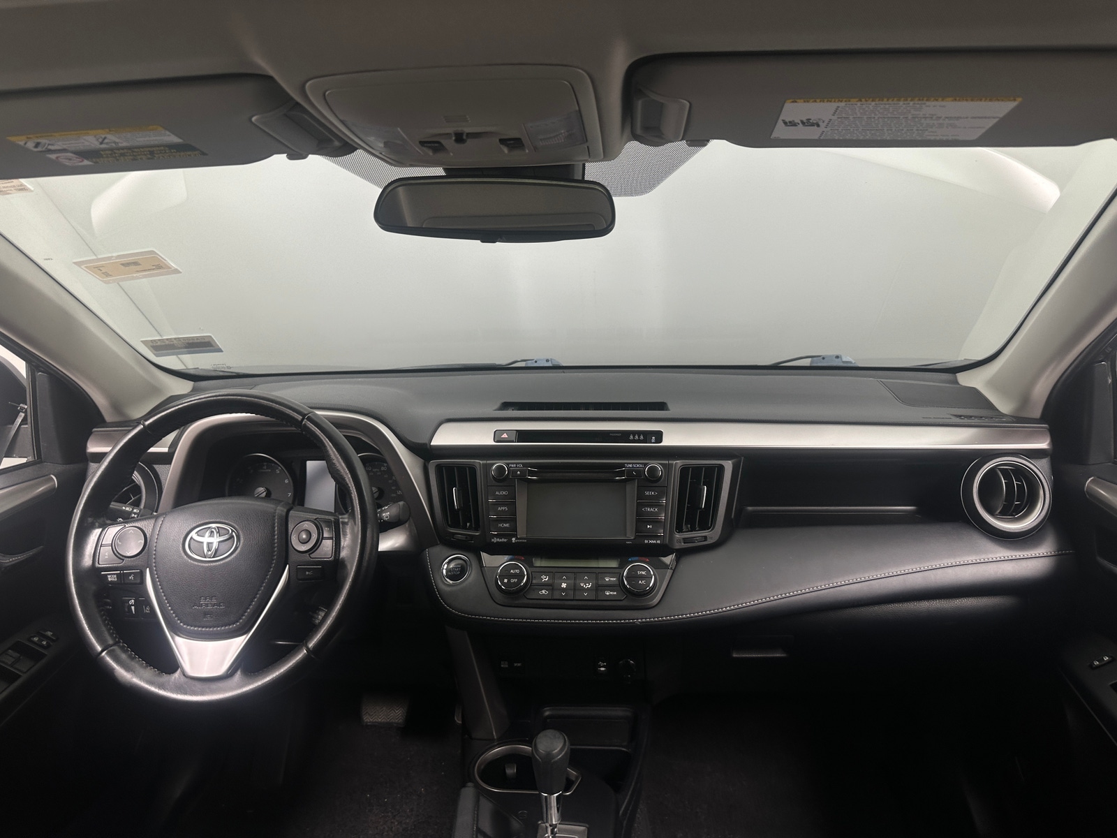 Thumbnail: 2018 Toyota RAV4 - 3