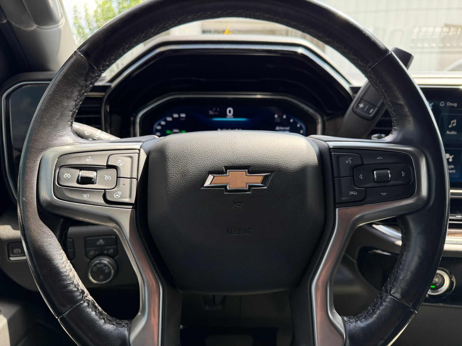 Thumbnail: 2022 Chevrolet Silverado 1500 - 5