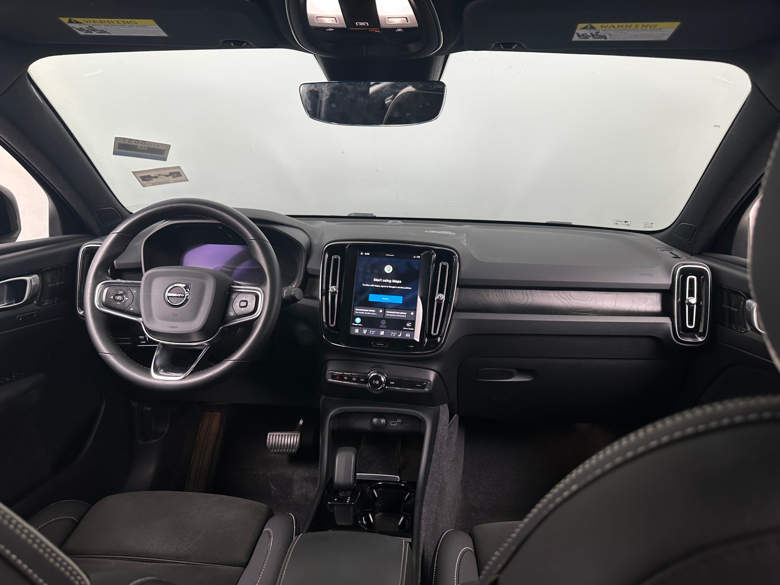 Thumbnail: 2022 Volvo C40 - 3