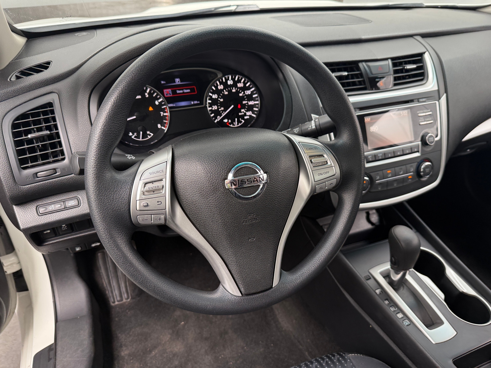 Thumbnail: 2017 Nissan Altima - 5