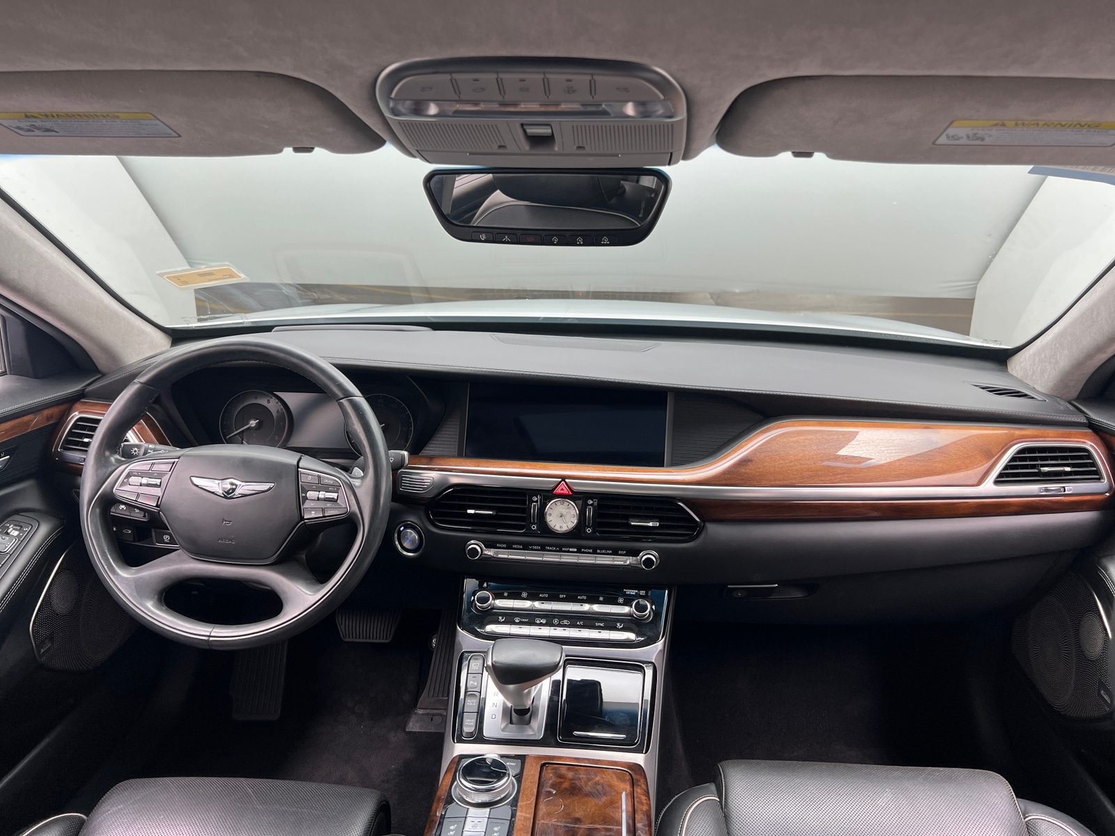 Thumbnail: 2017 Genesis G90 - 2