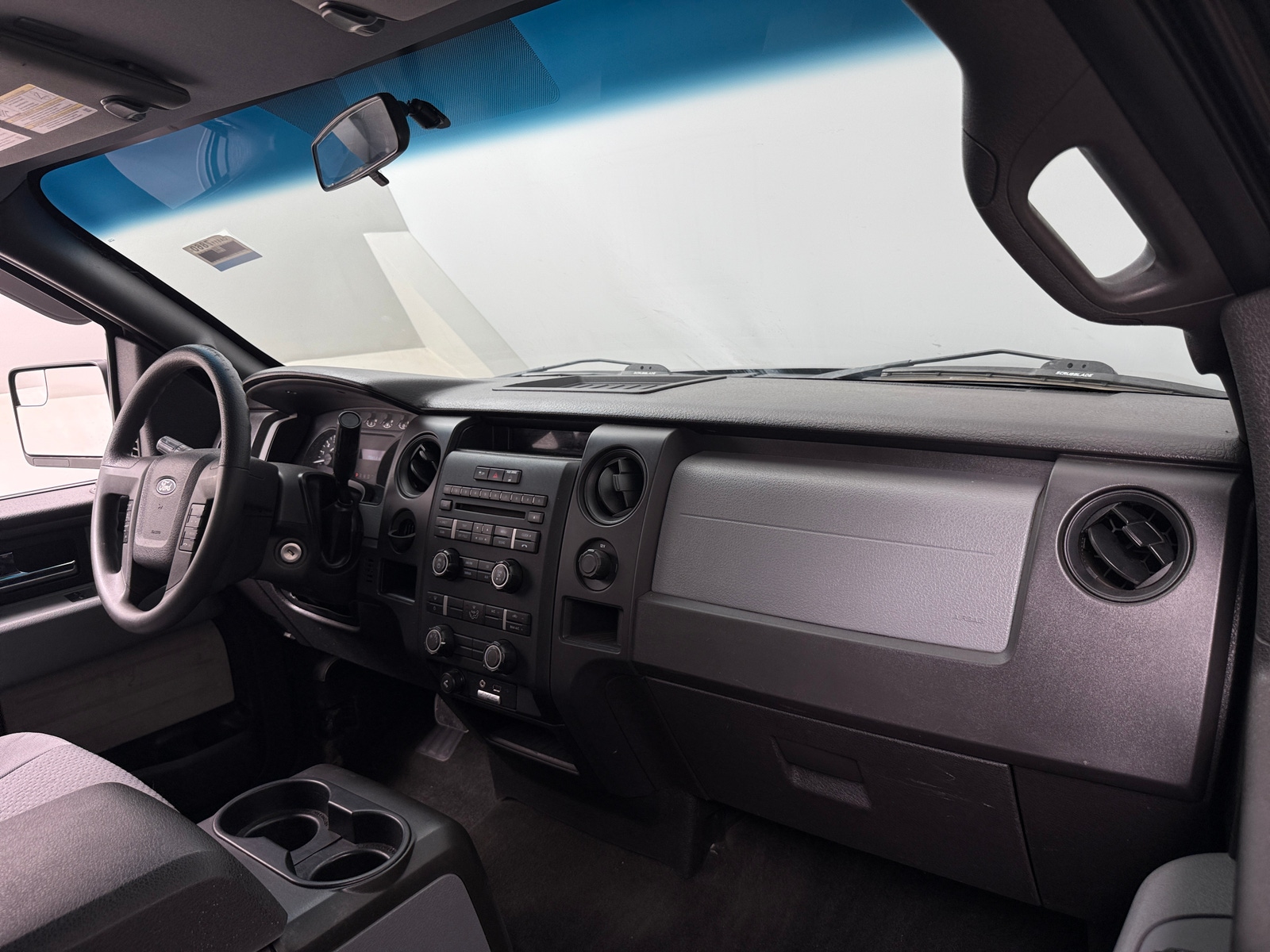 Thumbnail: 2012 Ford Econoline - 3