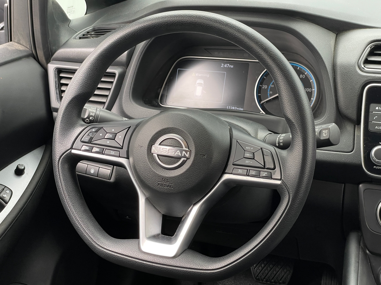 Thumbnail: 2025 Nissan Leaf - 5