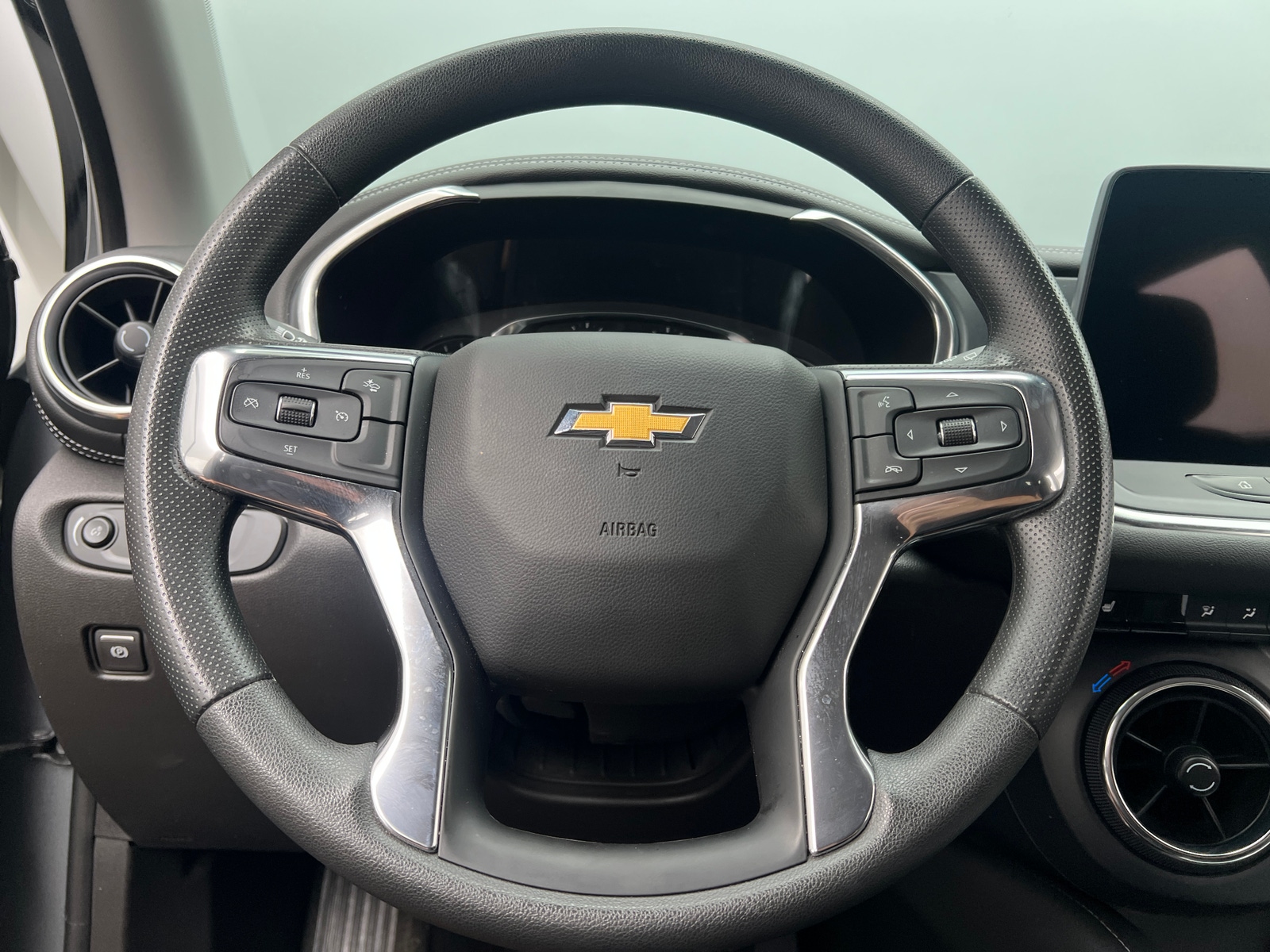 Thumbnail: 2025 Chevrolet Blazer - 5