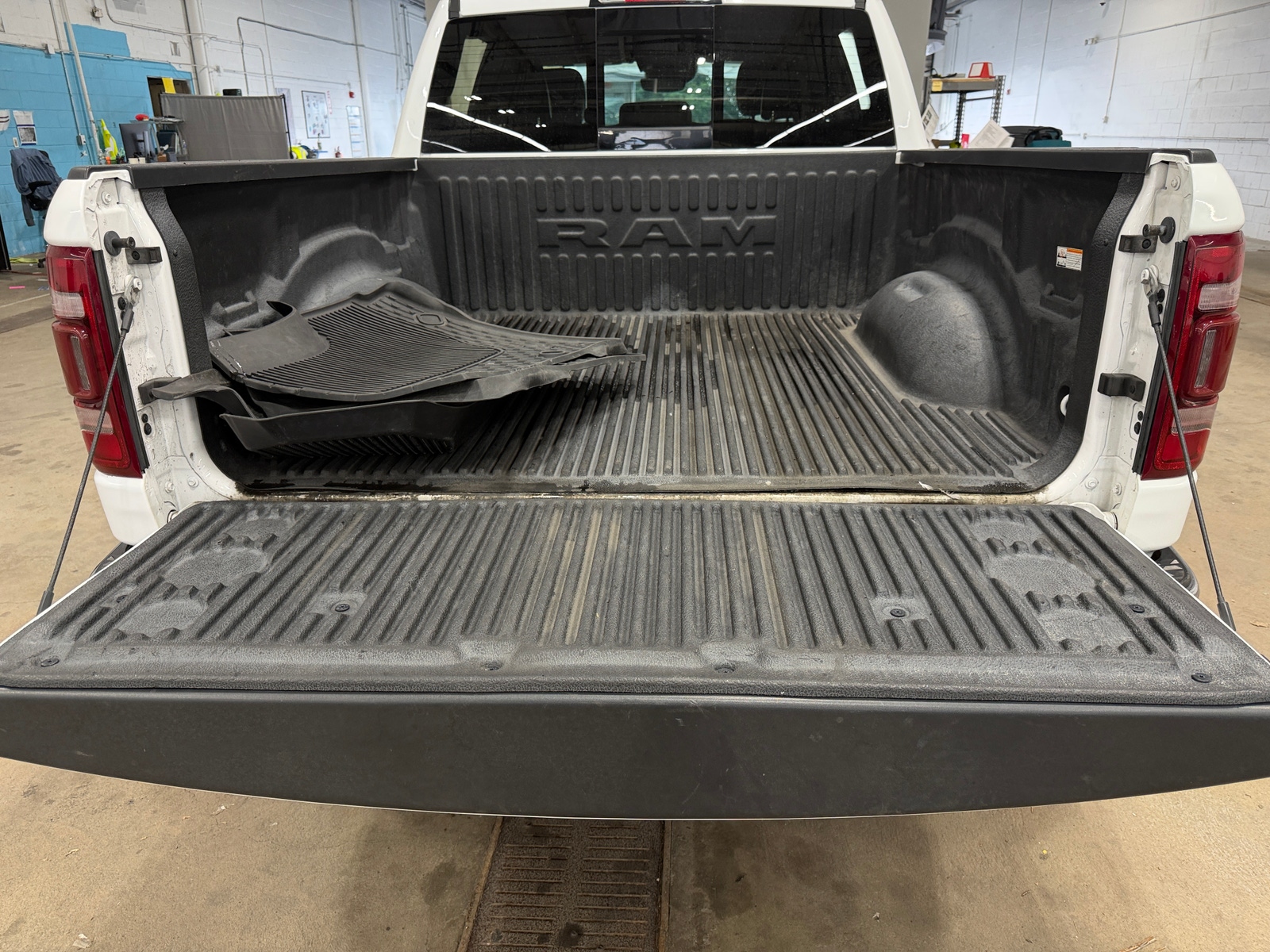 Thumbnail: 2023 RAM 1500 - 6