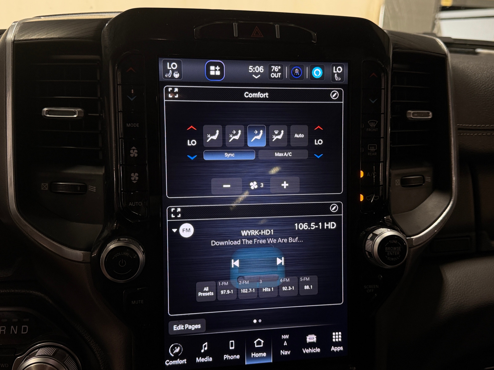 Thumbnail: 2023 RAM 1500 - 3