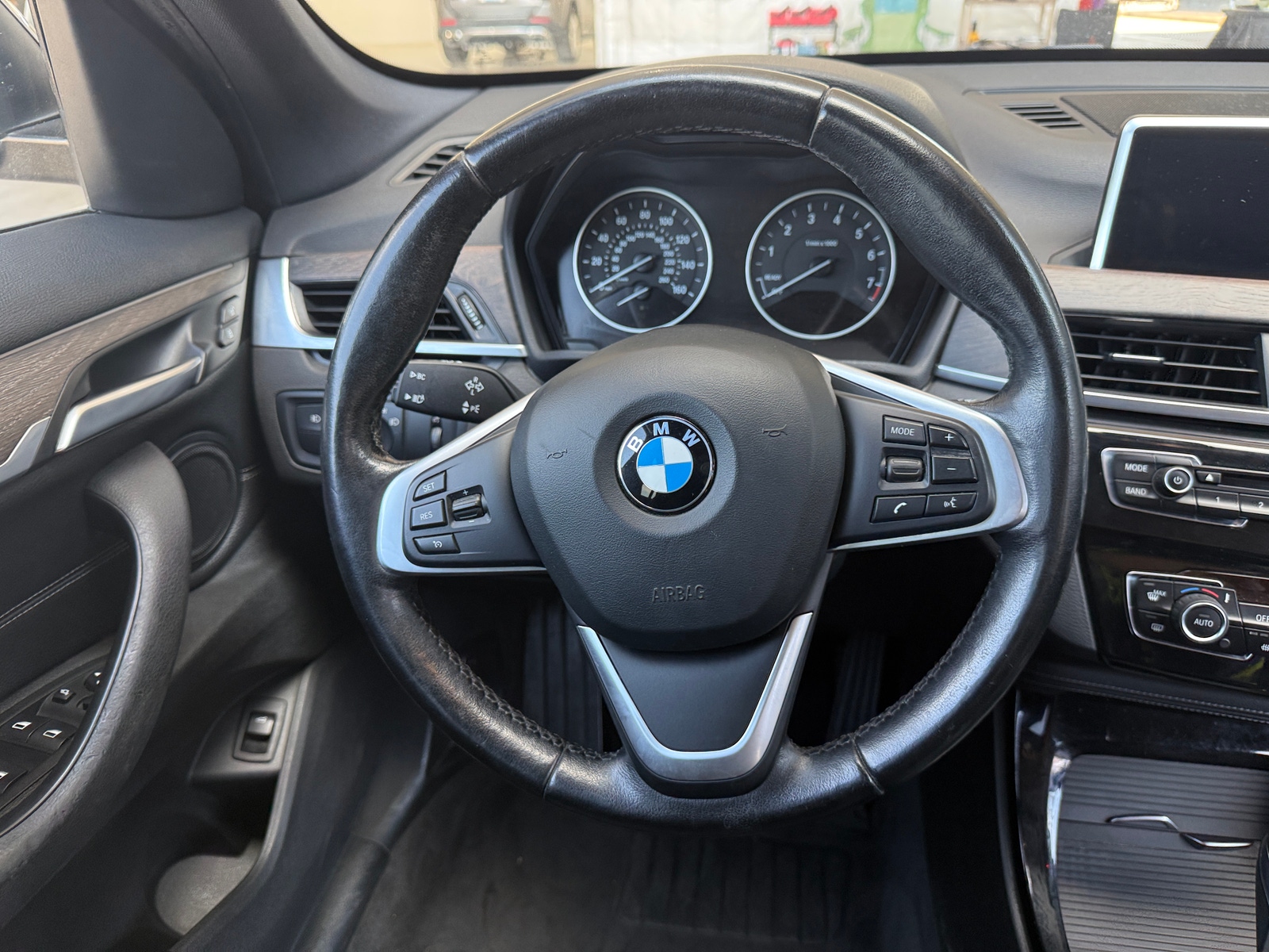 Thumbnail: 2016 BMW X1 - 4