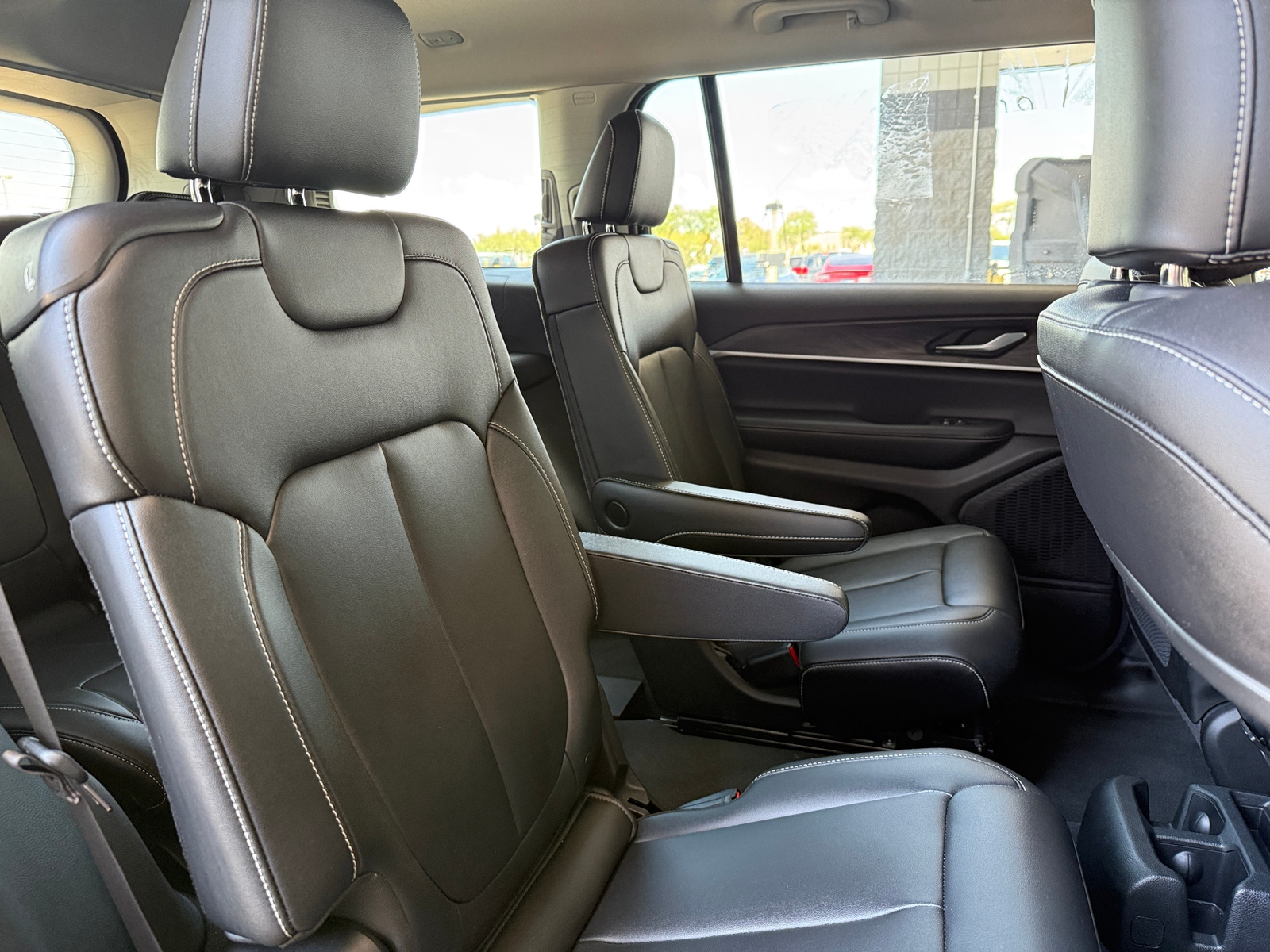Thumbnail: 2023 Jeep Grand Cherokee L - 5