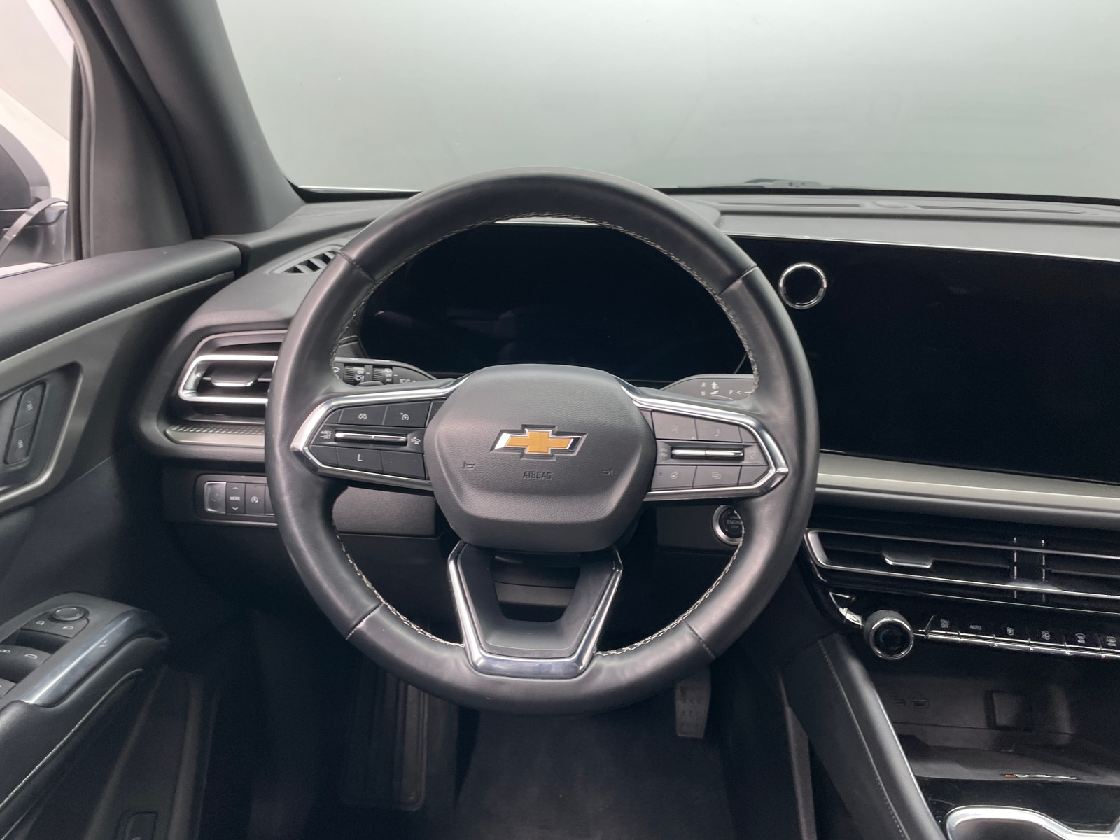 Thumbnail: 2024 Chevrolet Traverse - 5