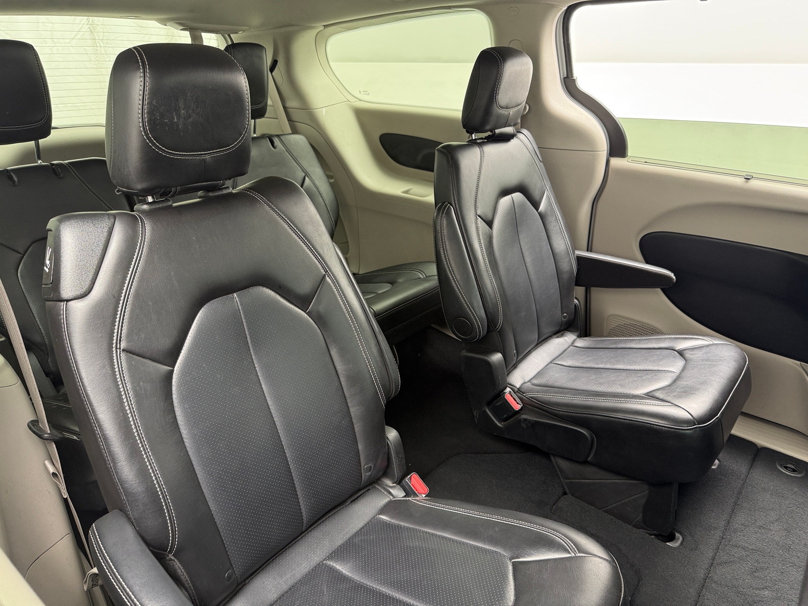 Thumbnail: 2024 Chrysler Pacifica - 5