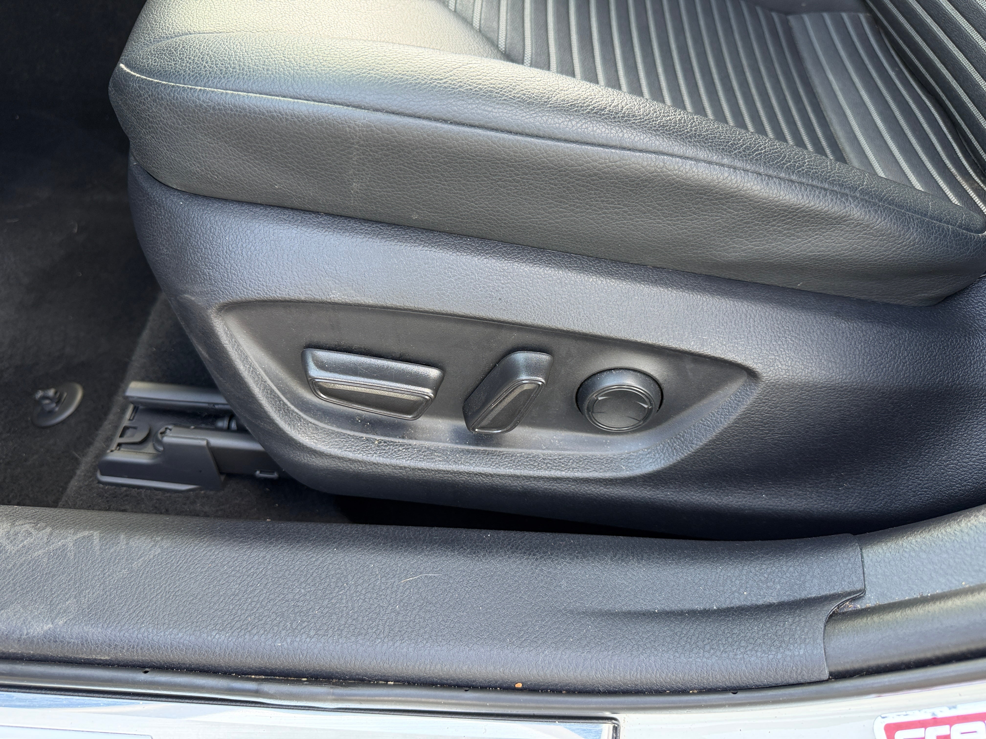 2023 Toyota Camry SE Nightshade - Photo 3
