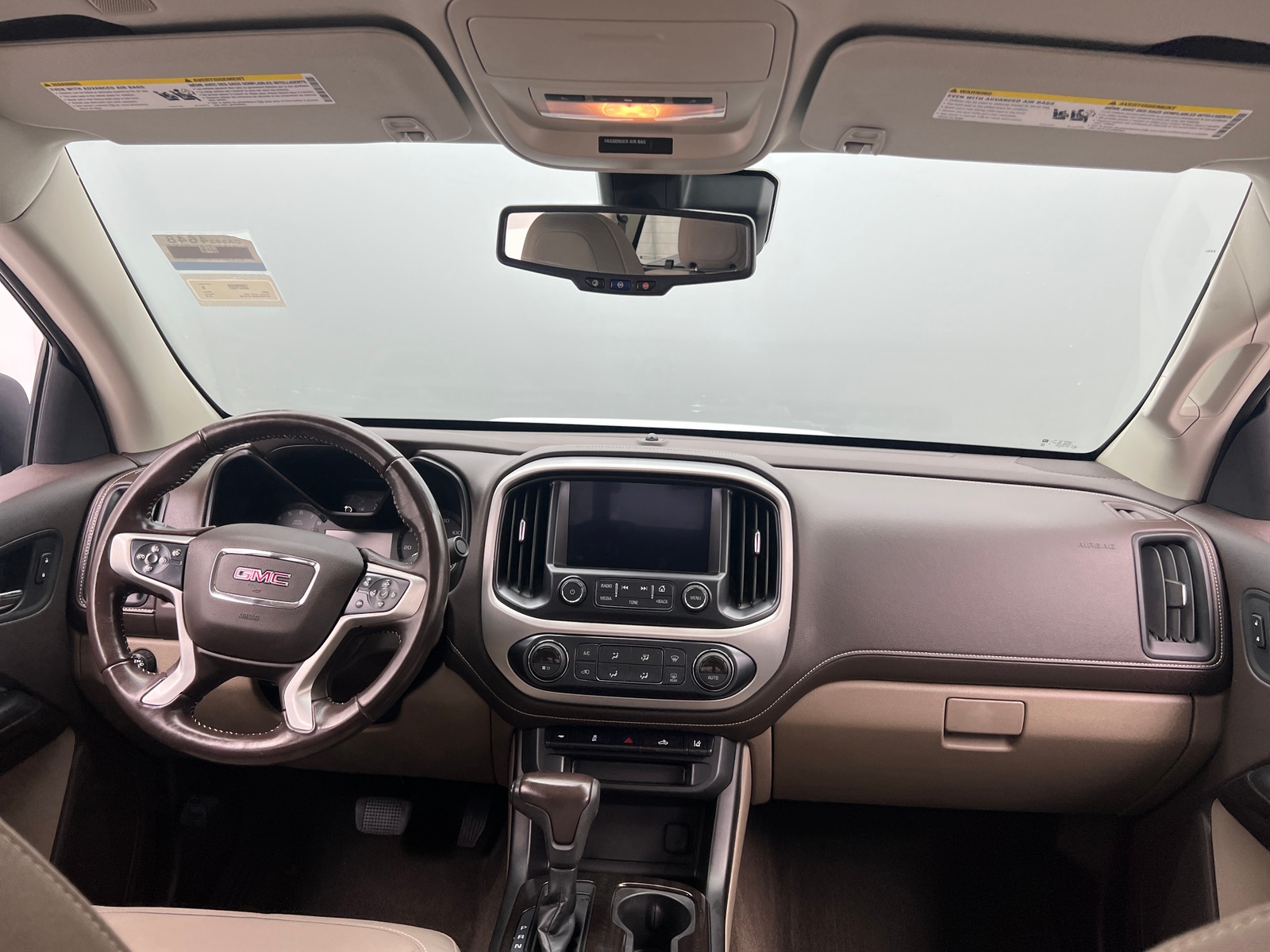 Thumbnail: 2018 GMC Canyon - 3