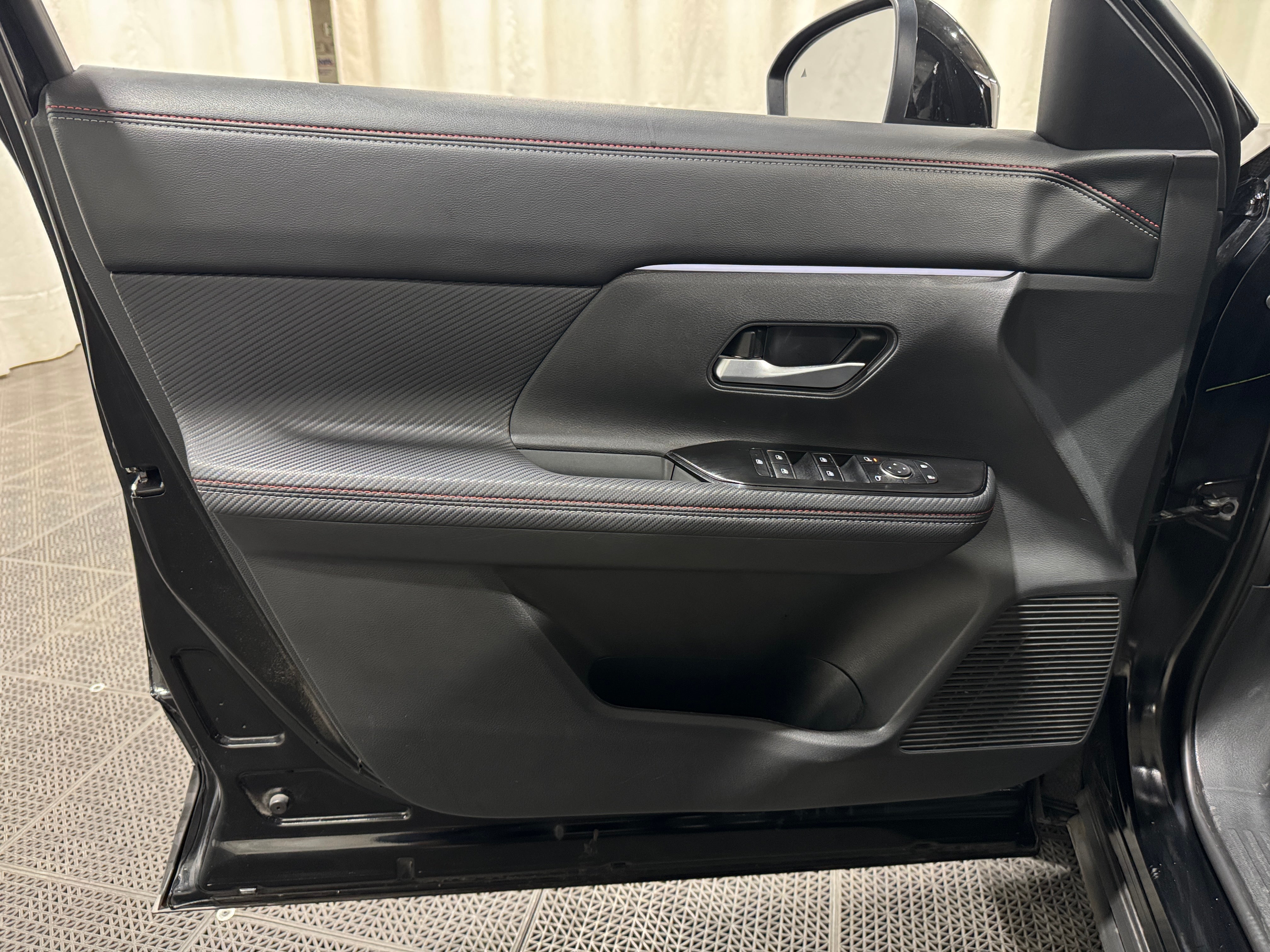 2025 Nissan Kicks