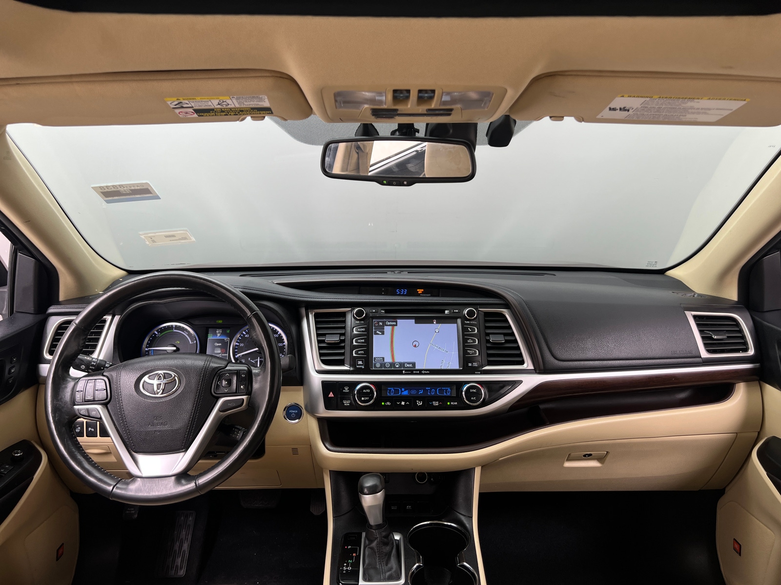 Thumbnail: 2016 Toyota Highlander - 2
