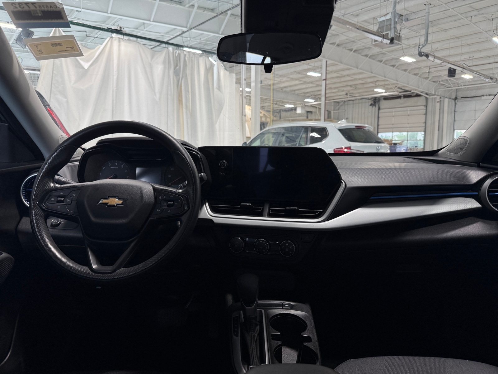 Thumbnail: 2024 Chevrolet Trax - 3
