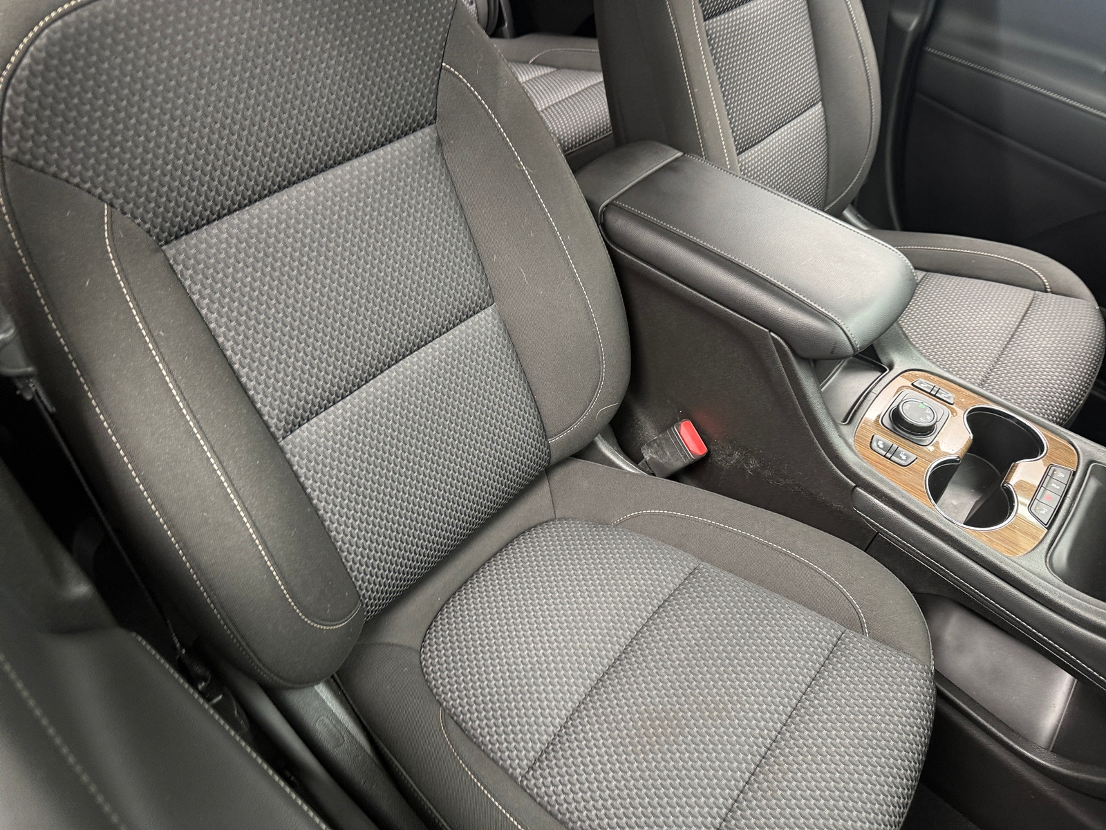 Thumbnail: 2023 GMC Acadia - 2