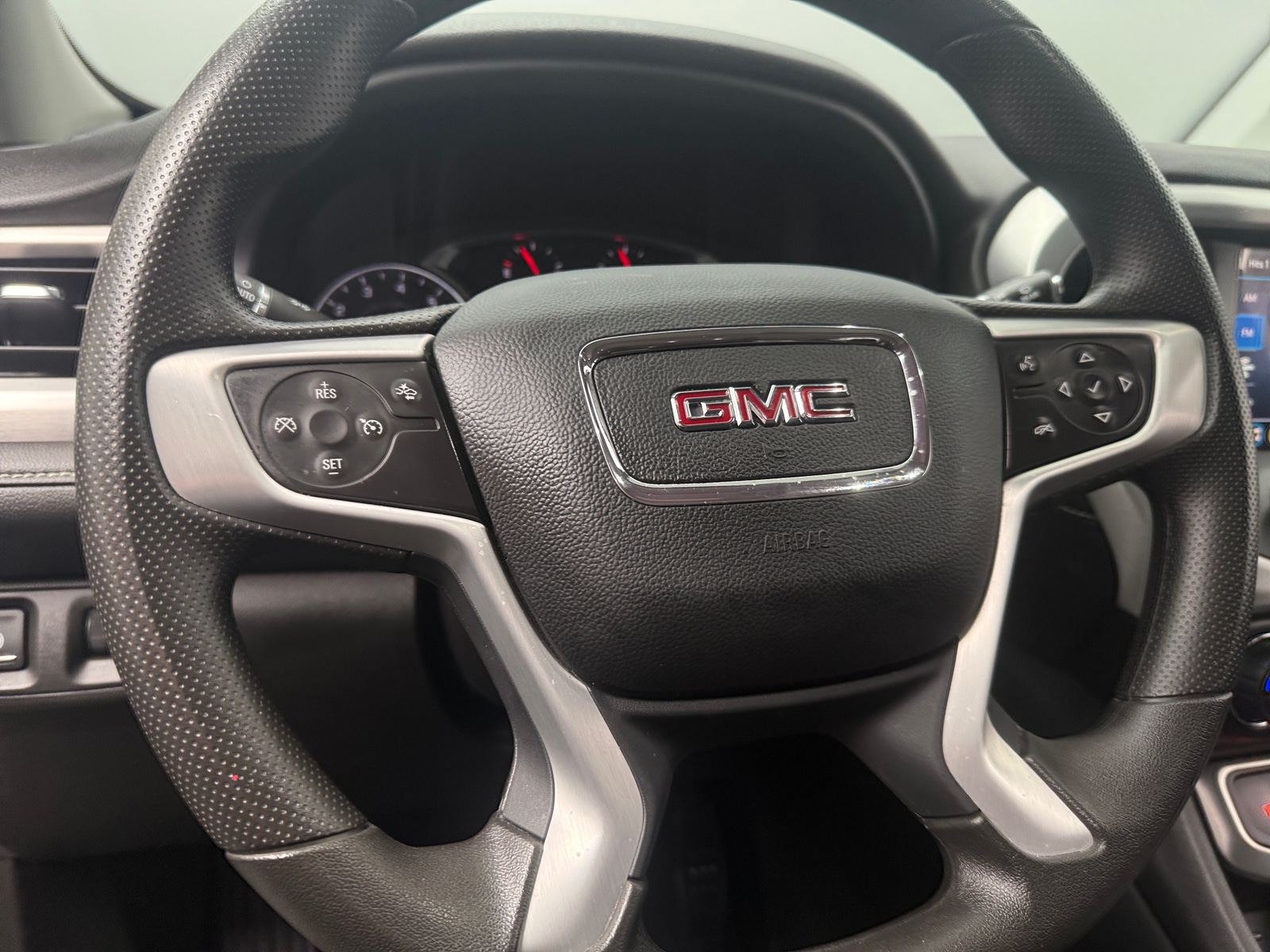 Thumbnail: 2023 GMC Acadia - 5