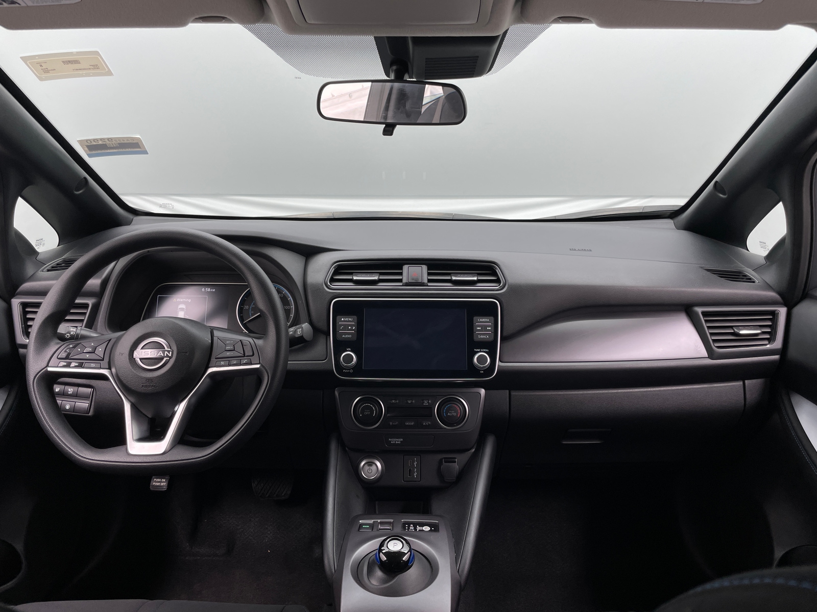 Thumbnail: 2025 Nissan Leaf - 3