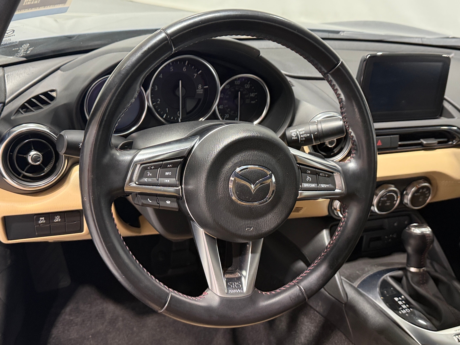 Thumbnail: 2019 Mazda MX-5 Miata - 4