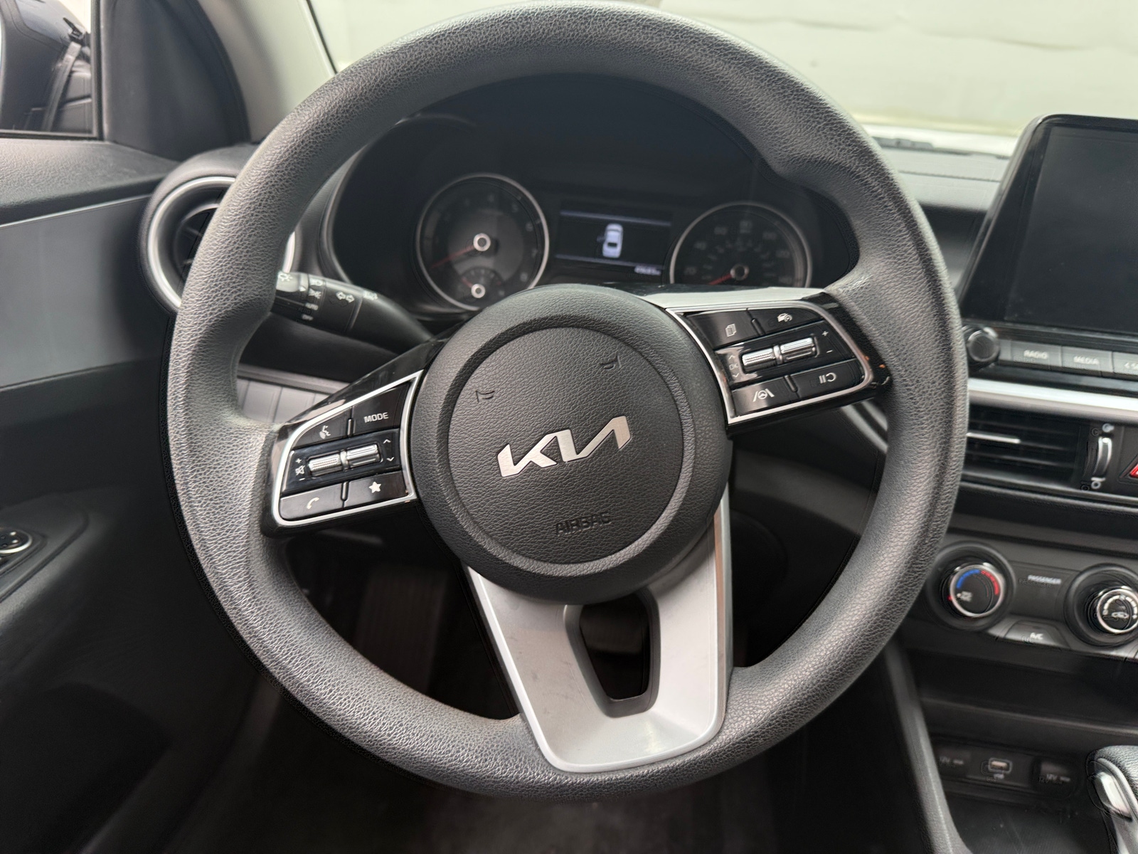 Thumbnail: 2022 Kia Forte - 5