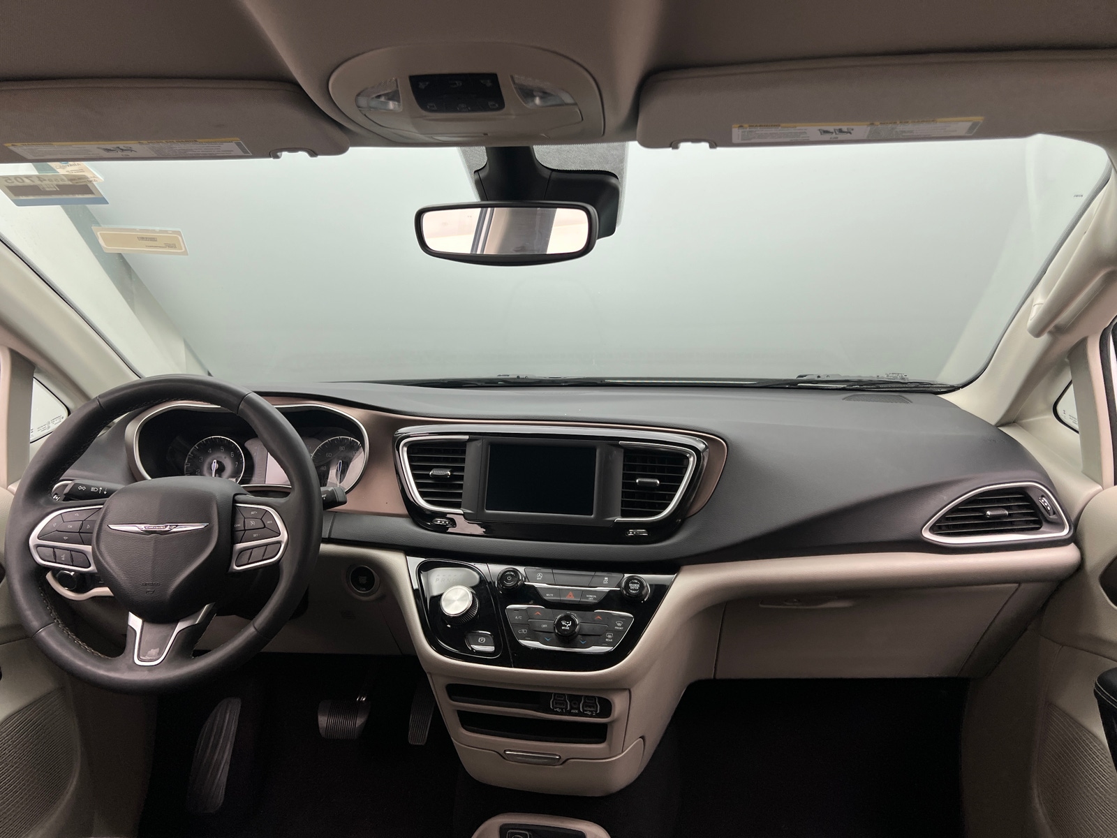 Thumbnail: 2023 Chrysler Voyager - 3