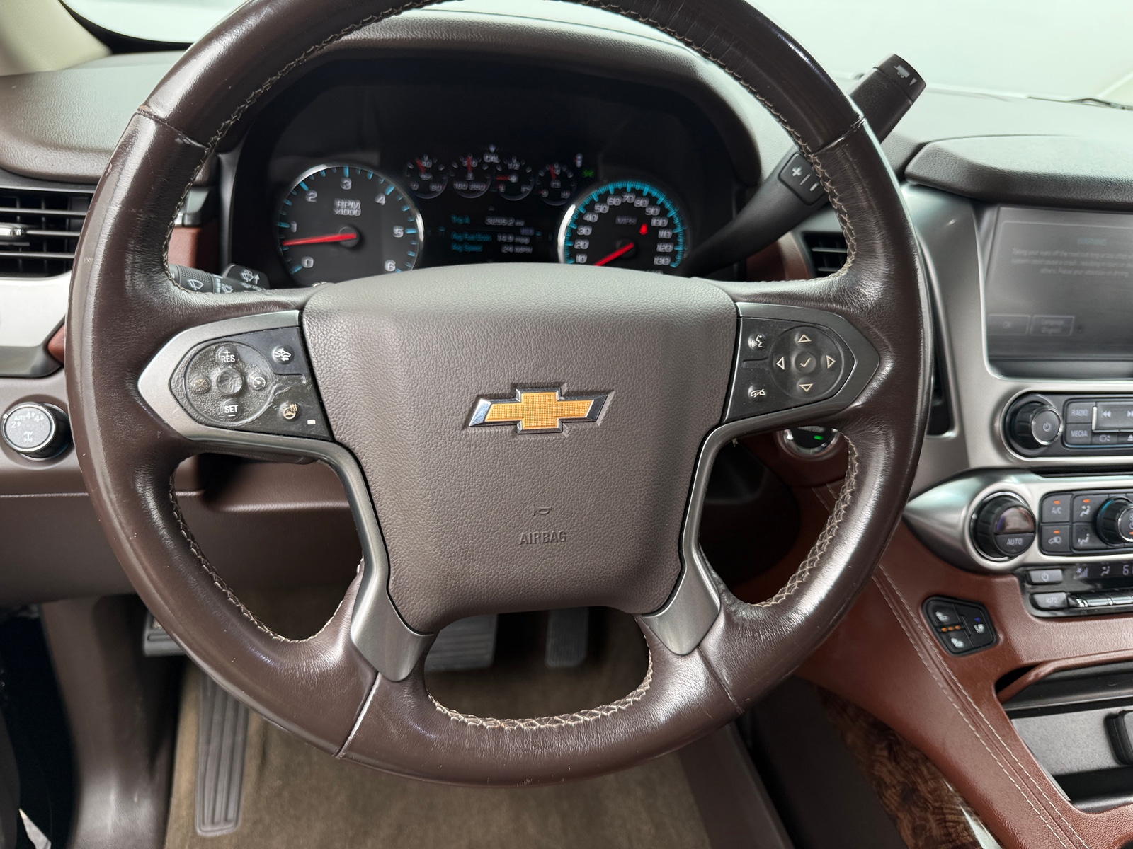 Thumbnail: 2019 Chevrolet Tahoe - 4