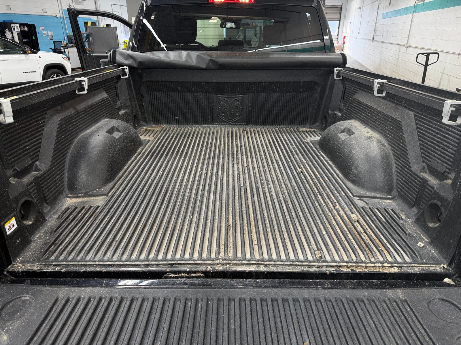 Thumbnail: 2022 RAM 1500 Classic - 7