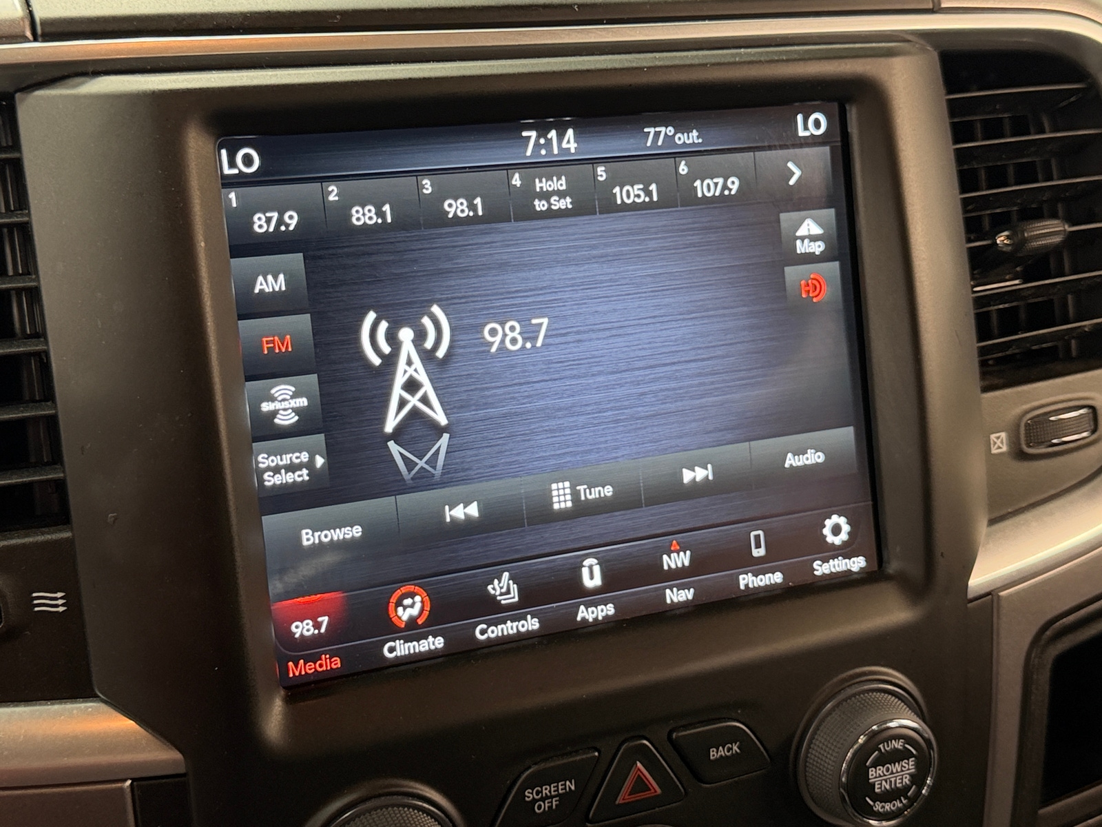 Thumbnail: 2022 RAM 1500 Classic - 4