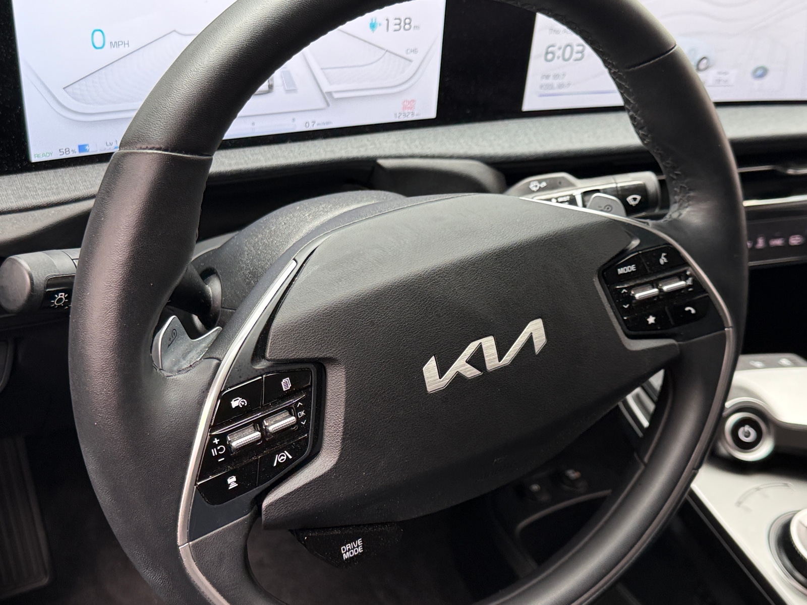 Thumbnail: 2023 Kia EV6 - 4