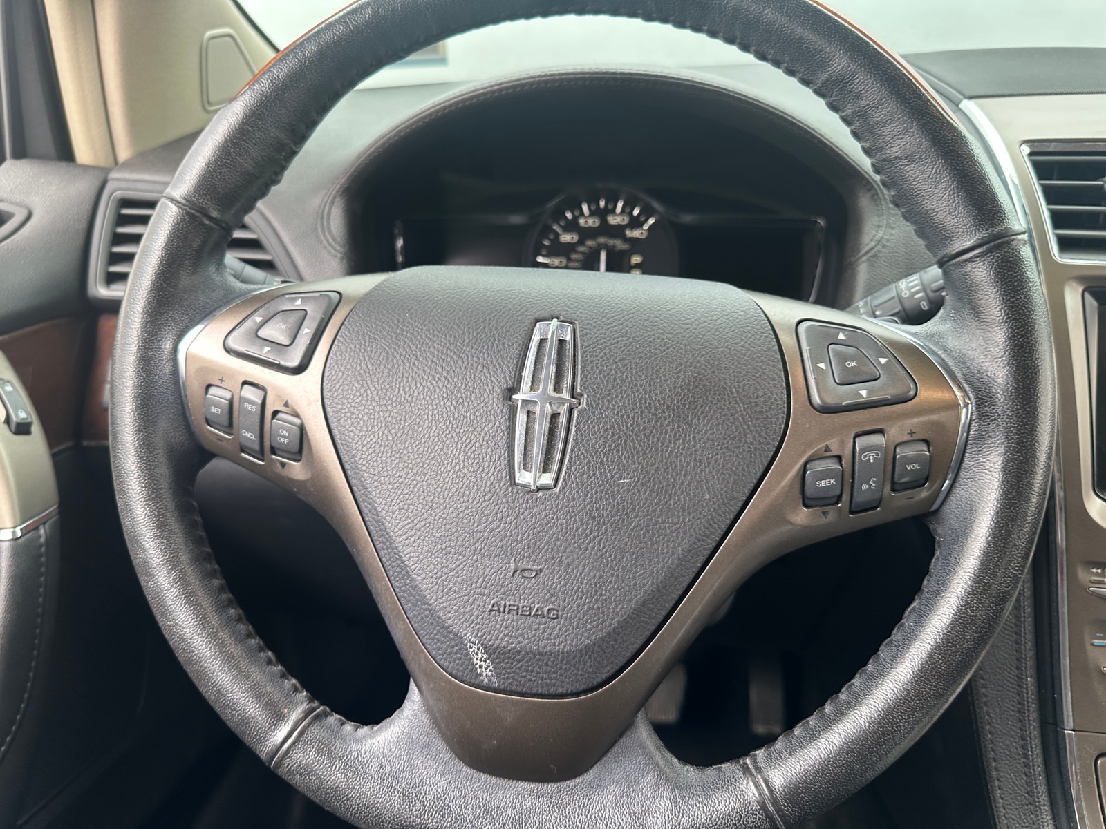 Thumbnail: 2014 Lincoln MKX - 4