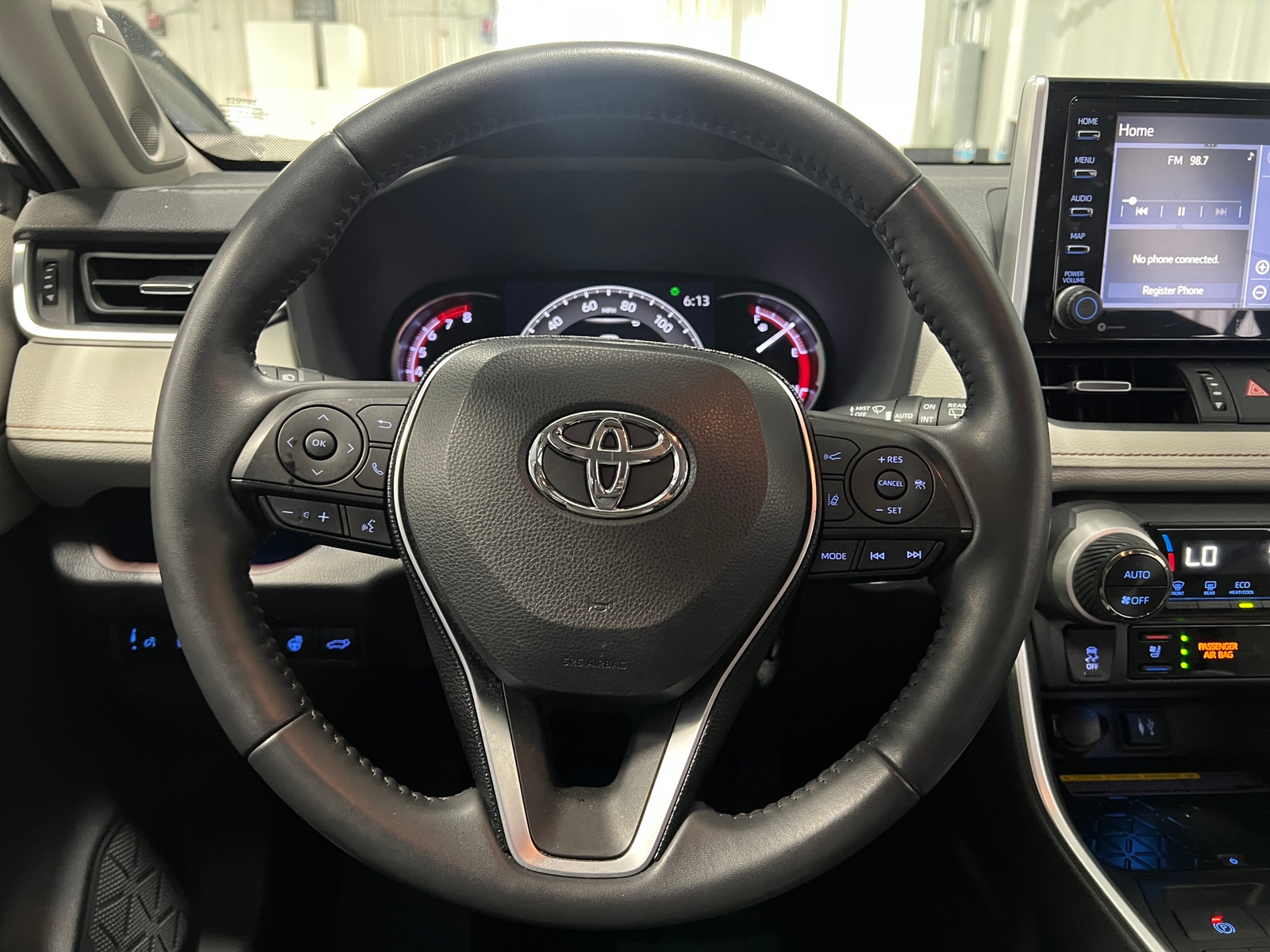 Thumbnail: 2019 Toyota RAV4 - 4