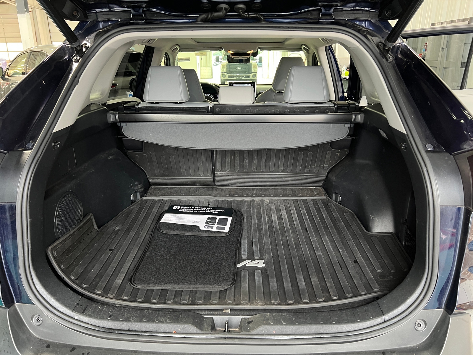 Thumbnail: 2019 Toyota RAV4 - 6