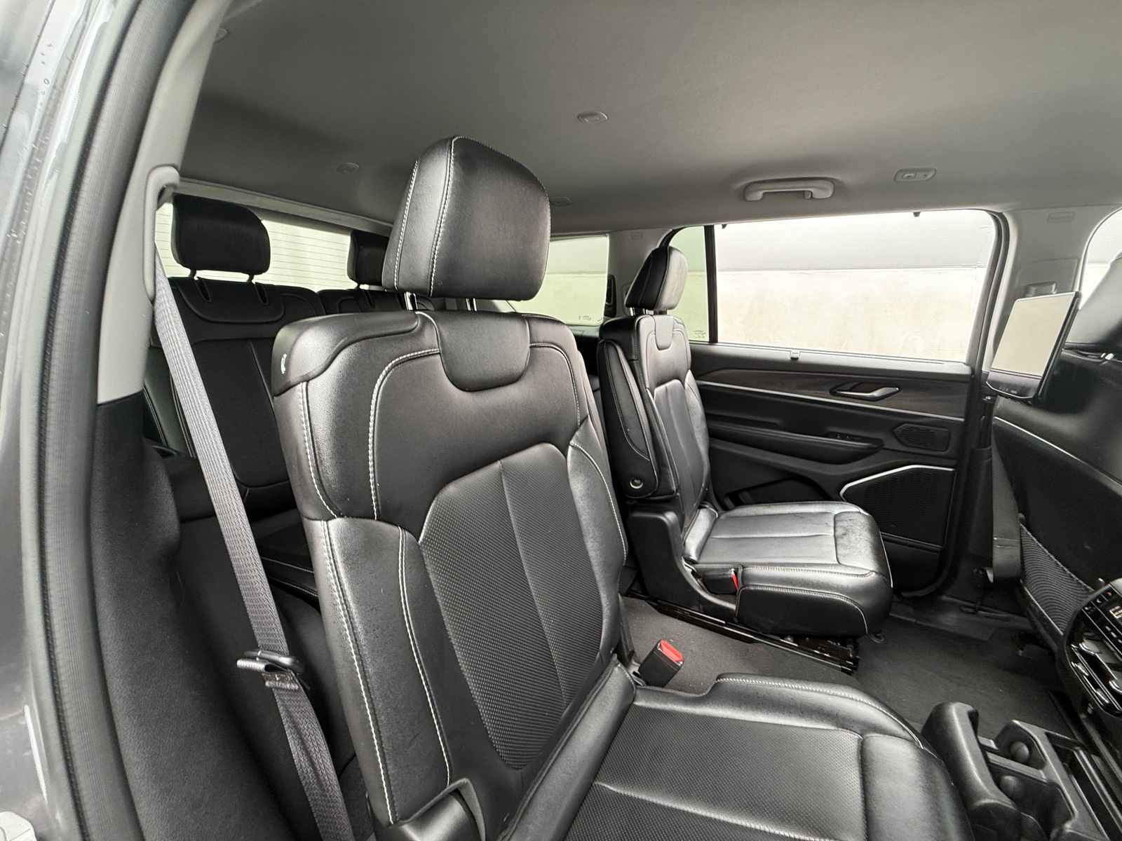 Thumbnail: 2023 Jeep Grand Cherokee L - 5