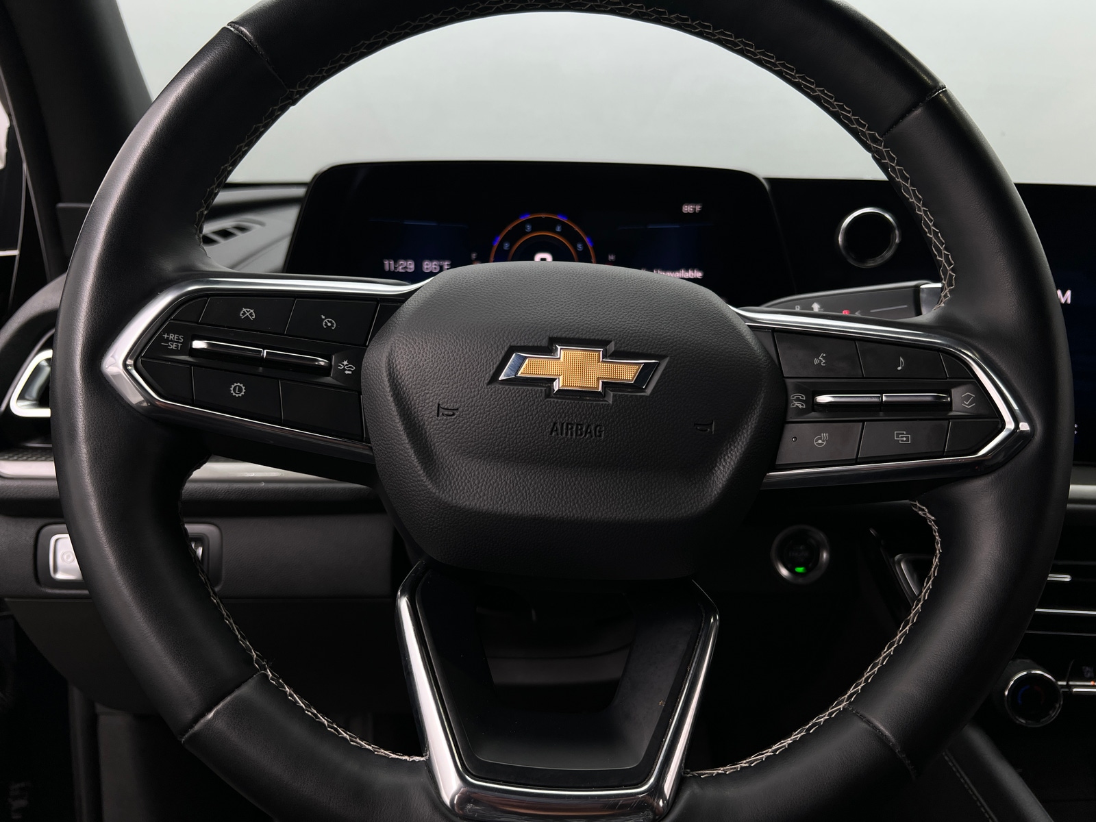 Thumbnail: 2025 Chevrolet Traverse - 4