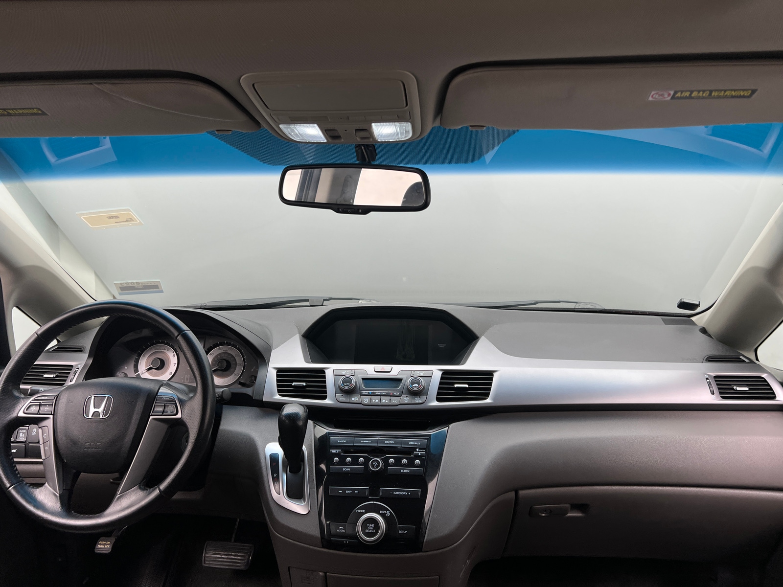 Thumbnail: 2011 Honda Odyssey - 2