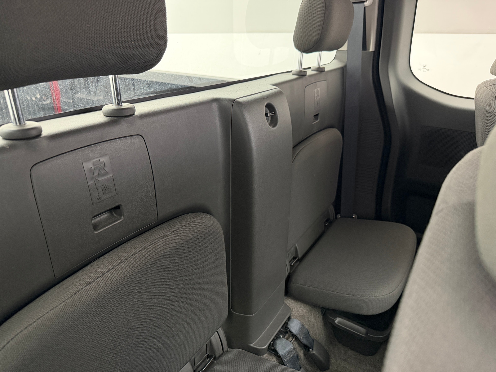 Thumbnail: 2012 Nissan Frontier - 6