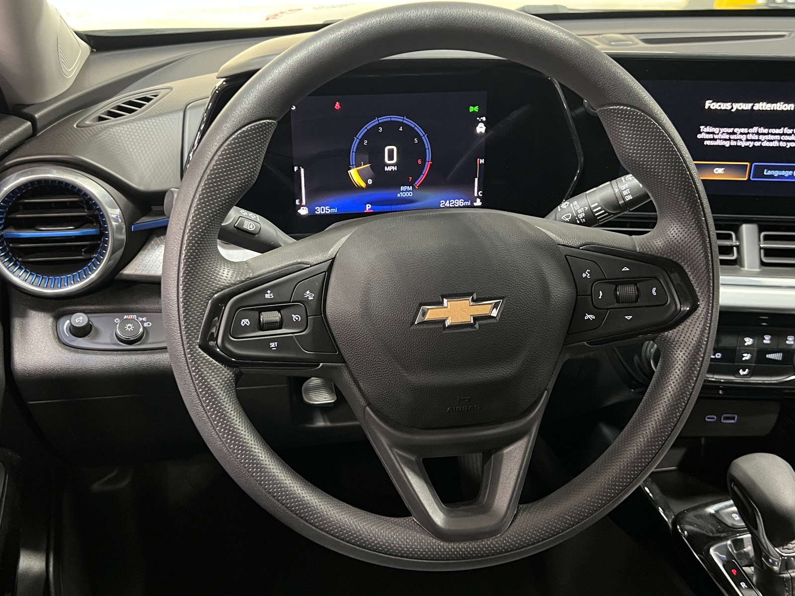 Thumbnail: 2025 Chevrolet Trax - 4