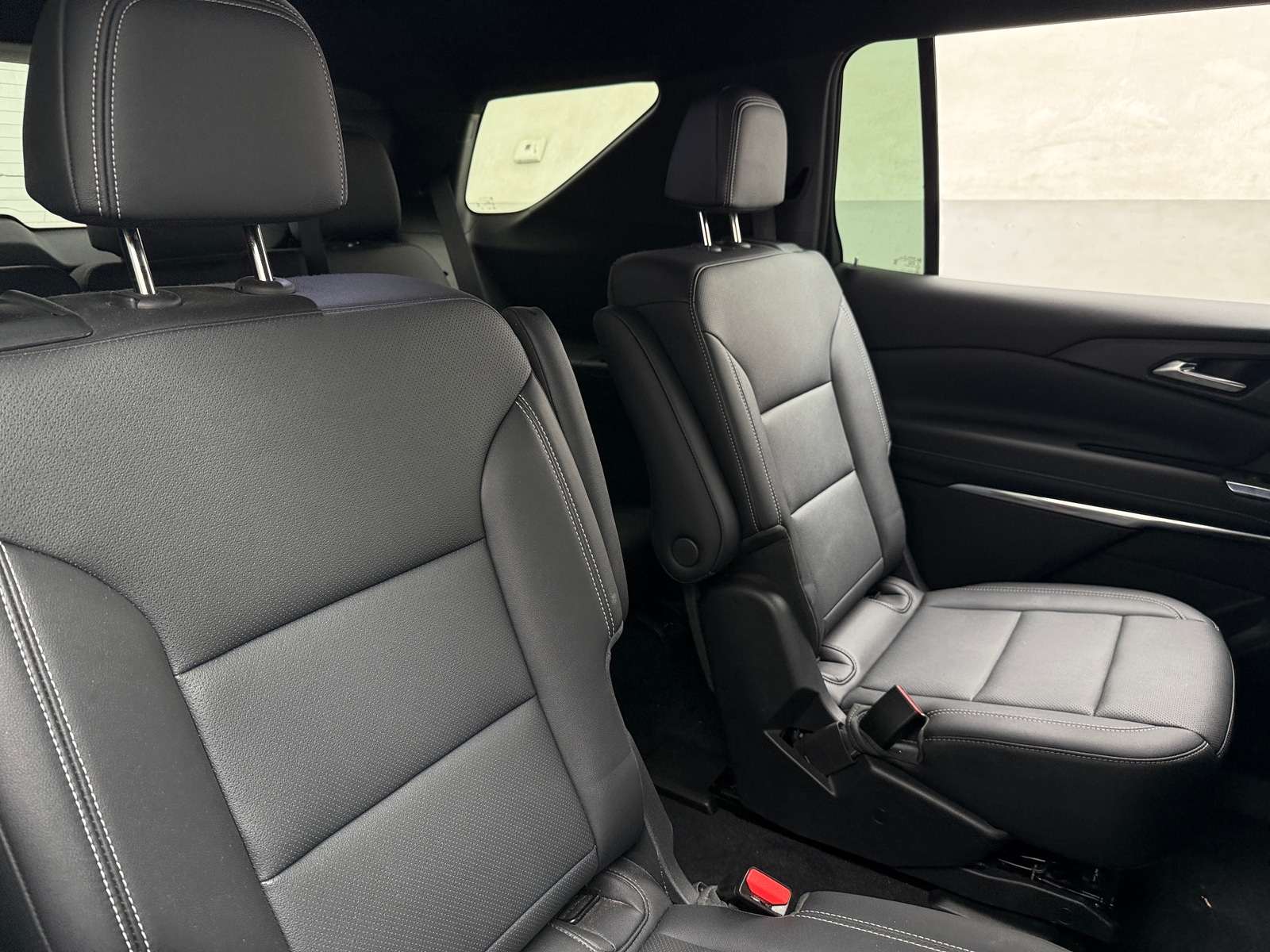 Thumbnail: 2025 Chevrolet Traverse - 5