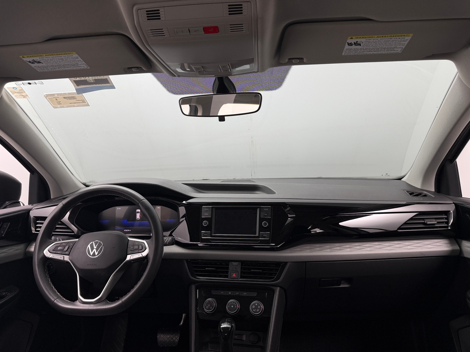 Thumbnail: 2023 Volkswagen Taos - 3