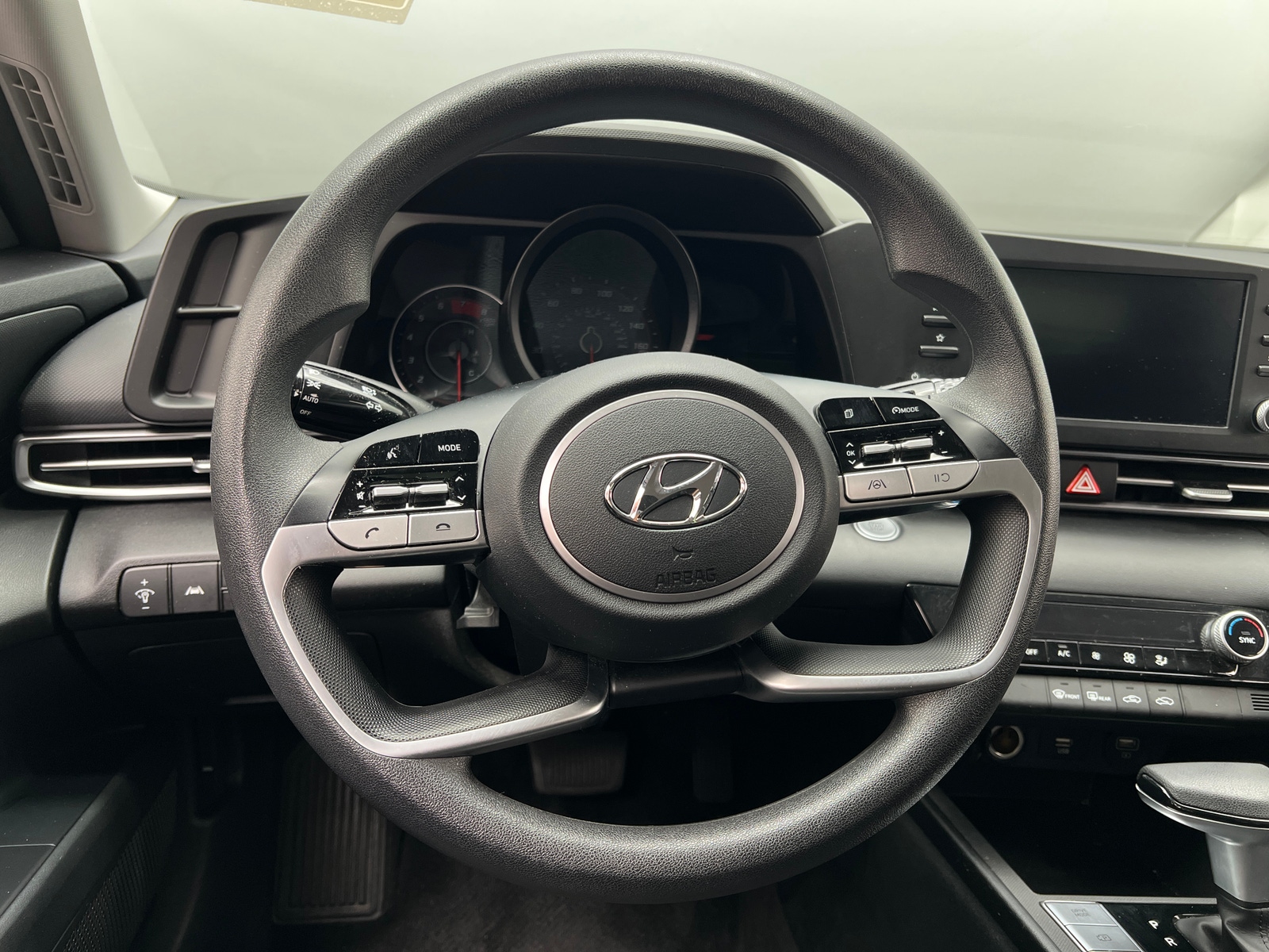 Thumbnail: 2022 Hyundai Elantra - 5