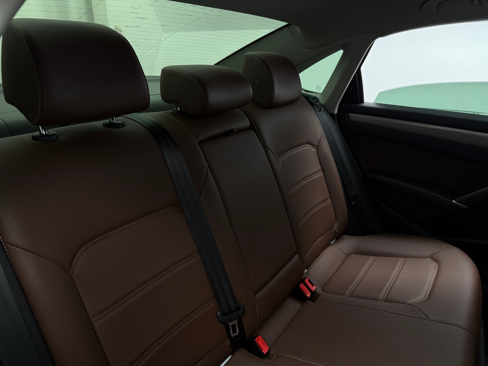 Thumbnail: 2022 Volkswagen Passat - 5