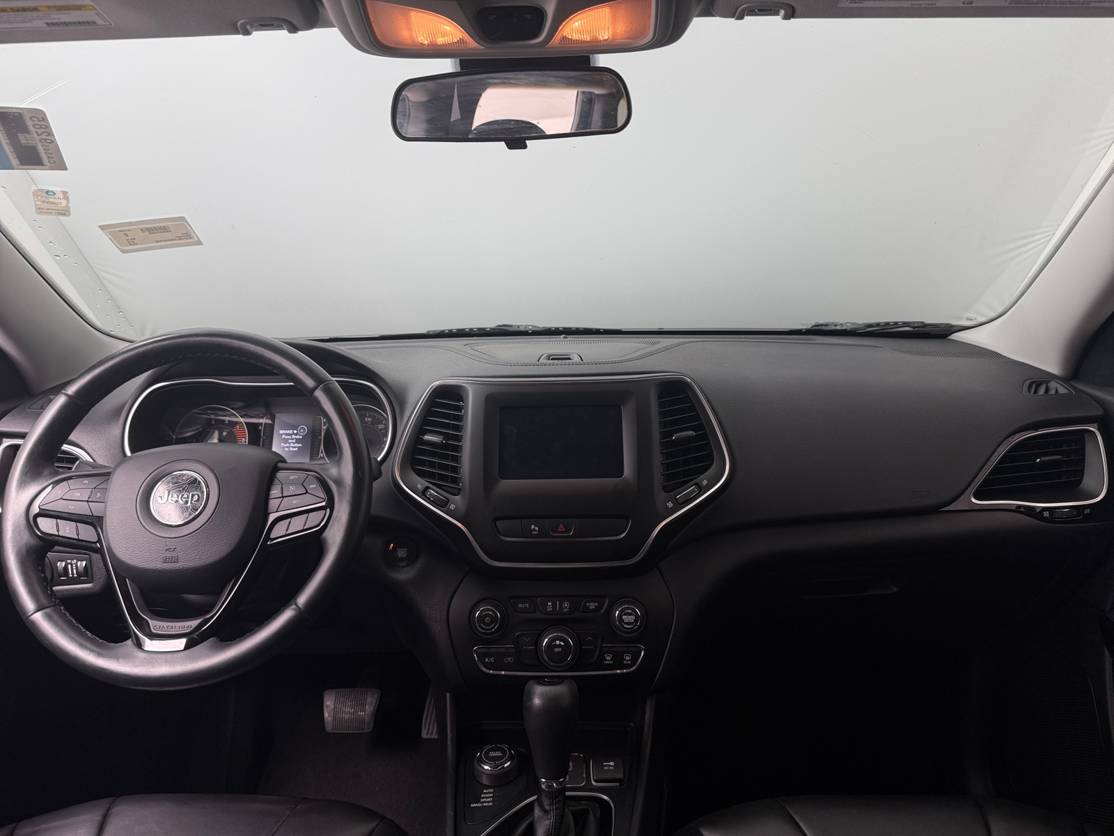 Thumbnail: 2019 Jeep Cherokee - 3