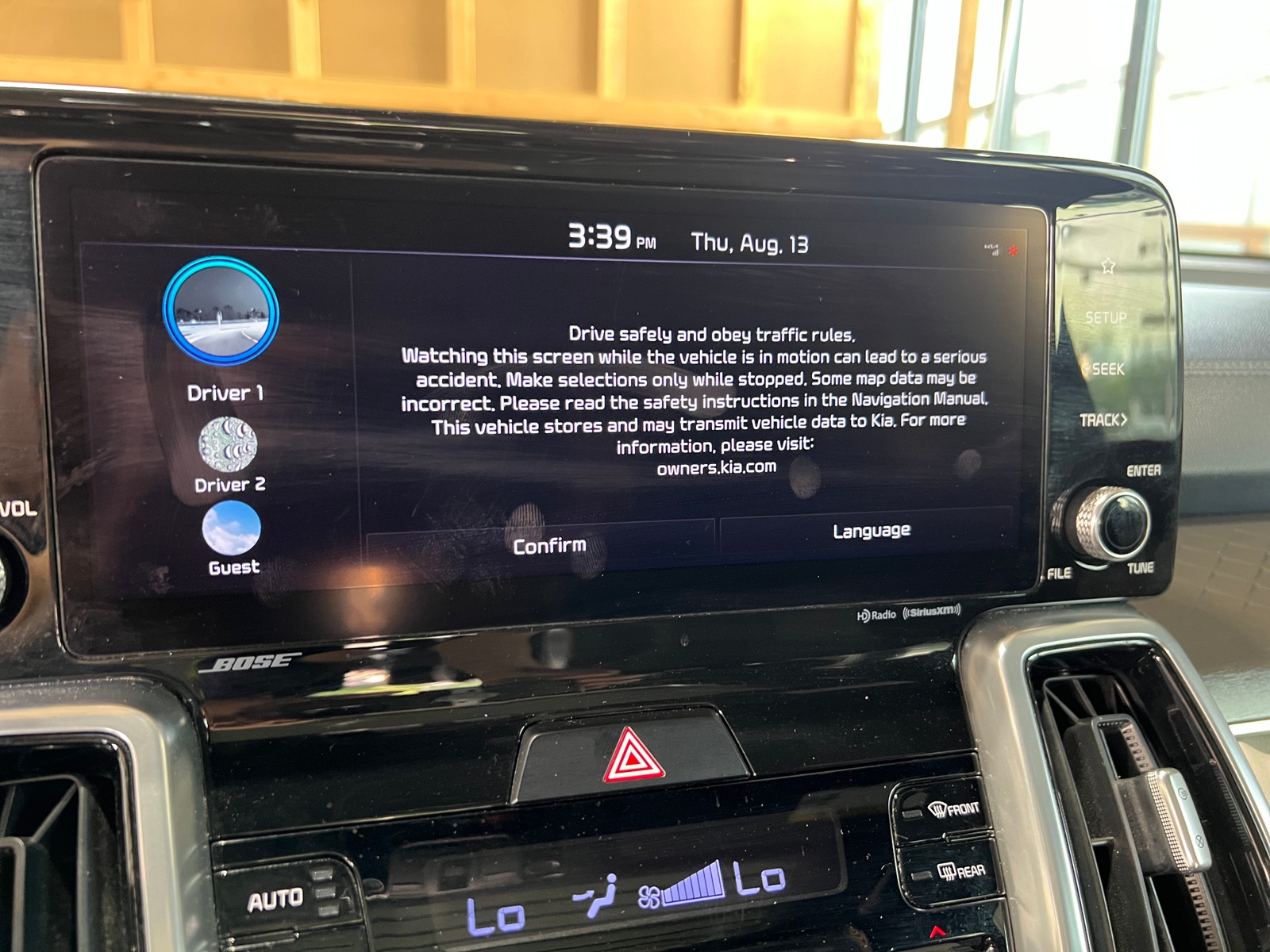 Thumbnail: 2022 Kia Sorento - 3
