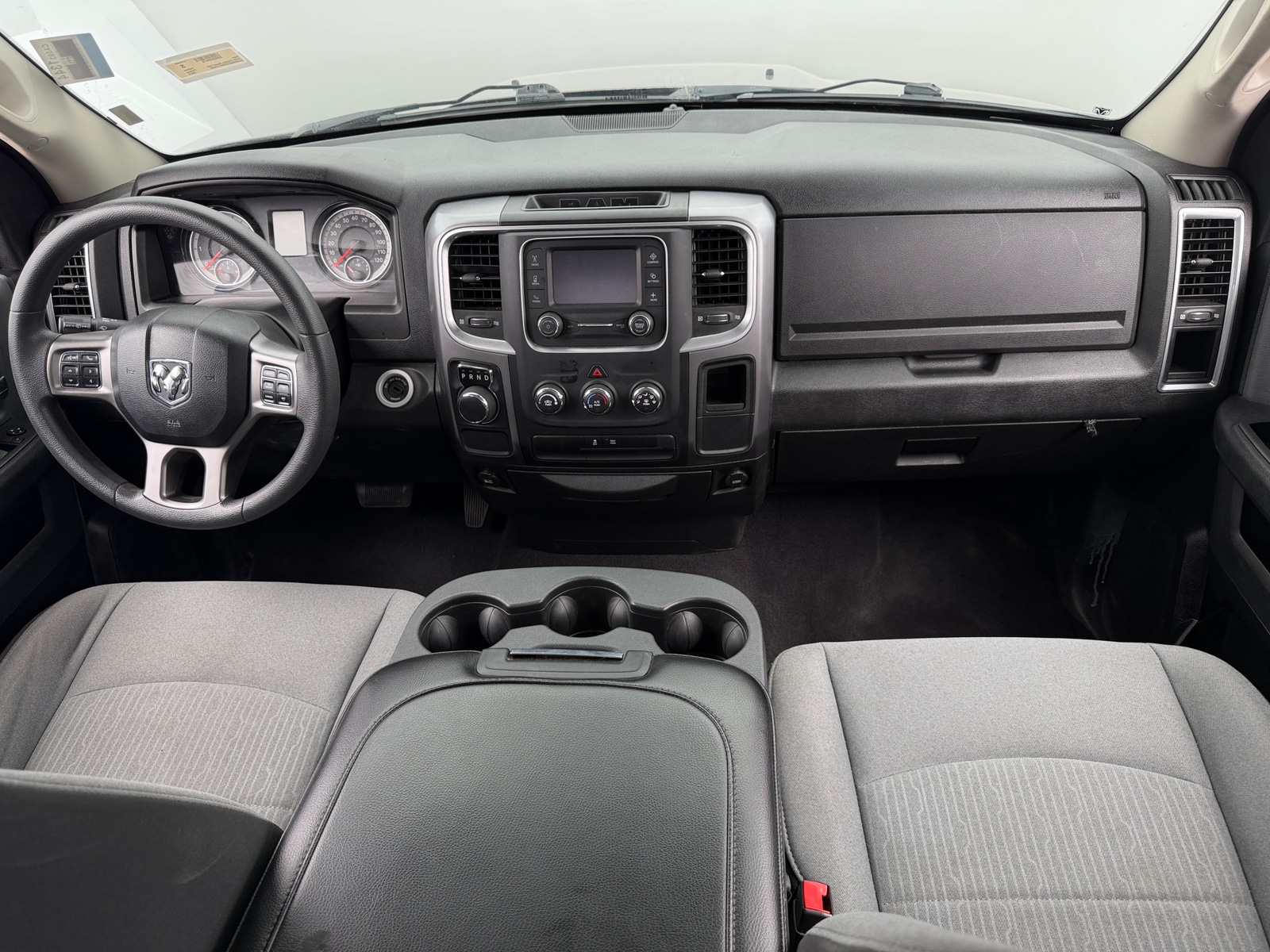 Thumbnail: 2024 RAM 1500 Classic - 3