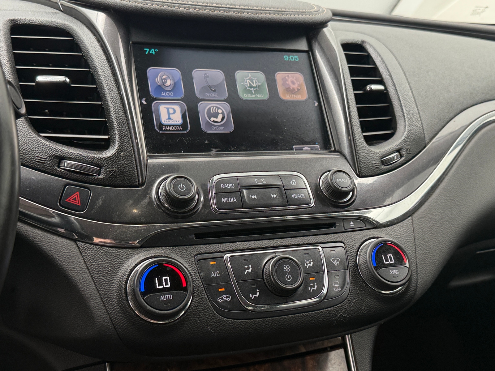 Thumbnail: 2014 Chevrolet Impala - 3